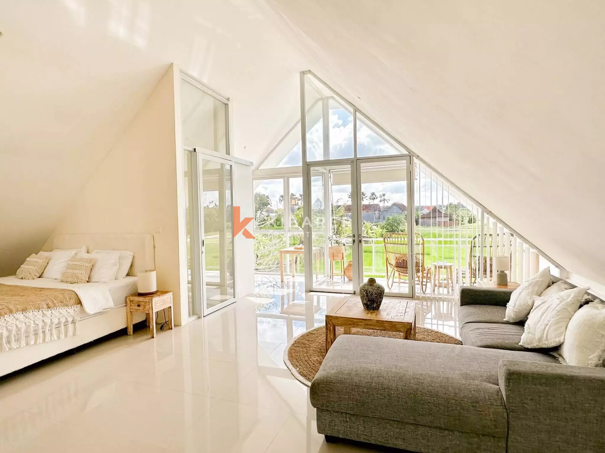 Tropical Two-Bedroom Villa in Berawa Area — image 18