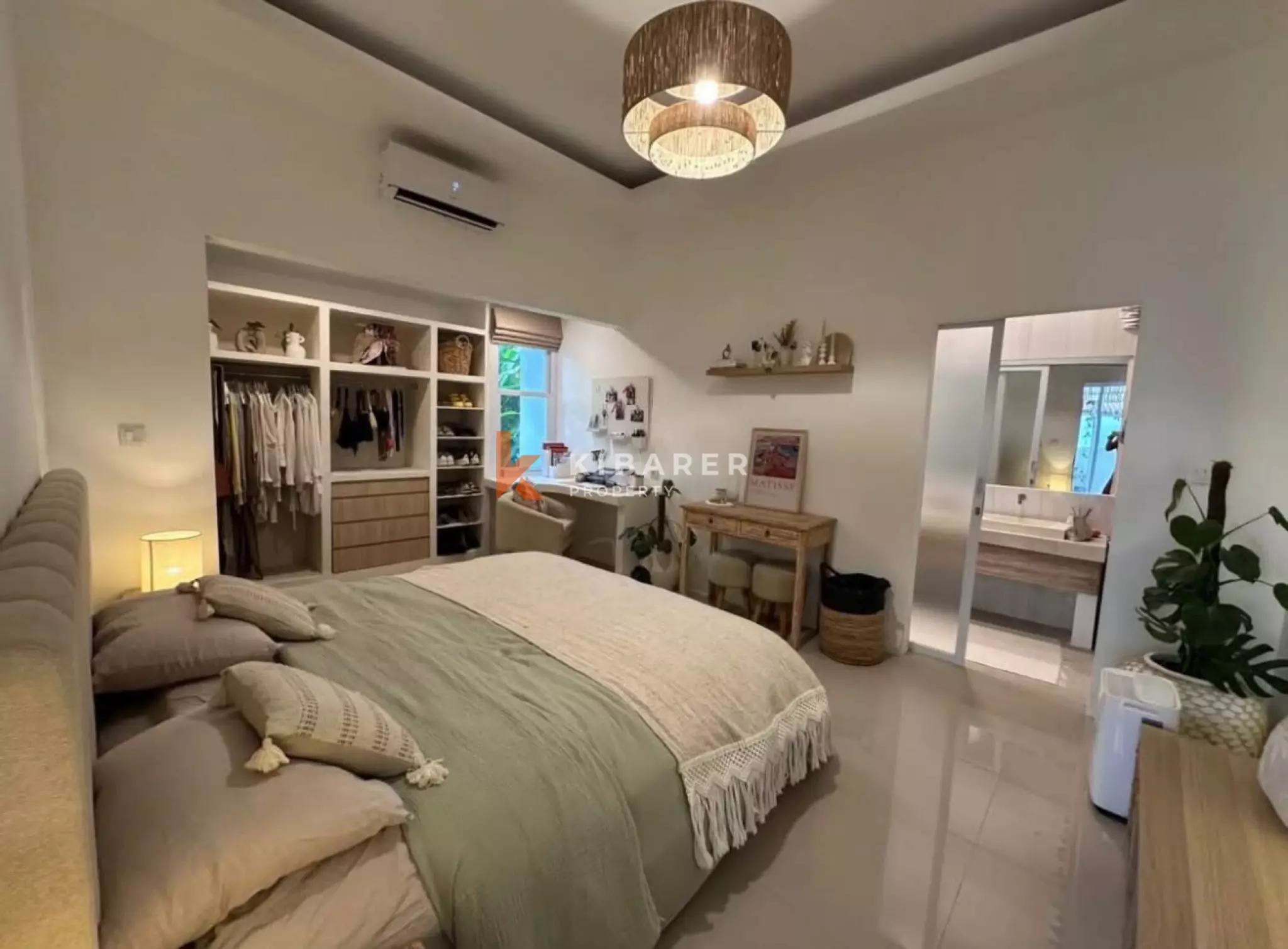 Tropical Two-Bedroom Villa in Berawa Area — image 10