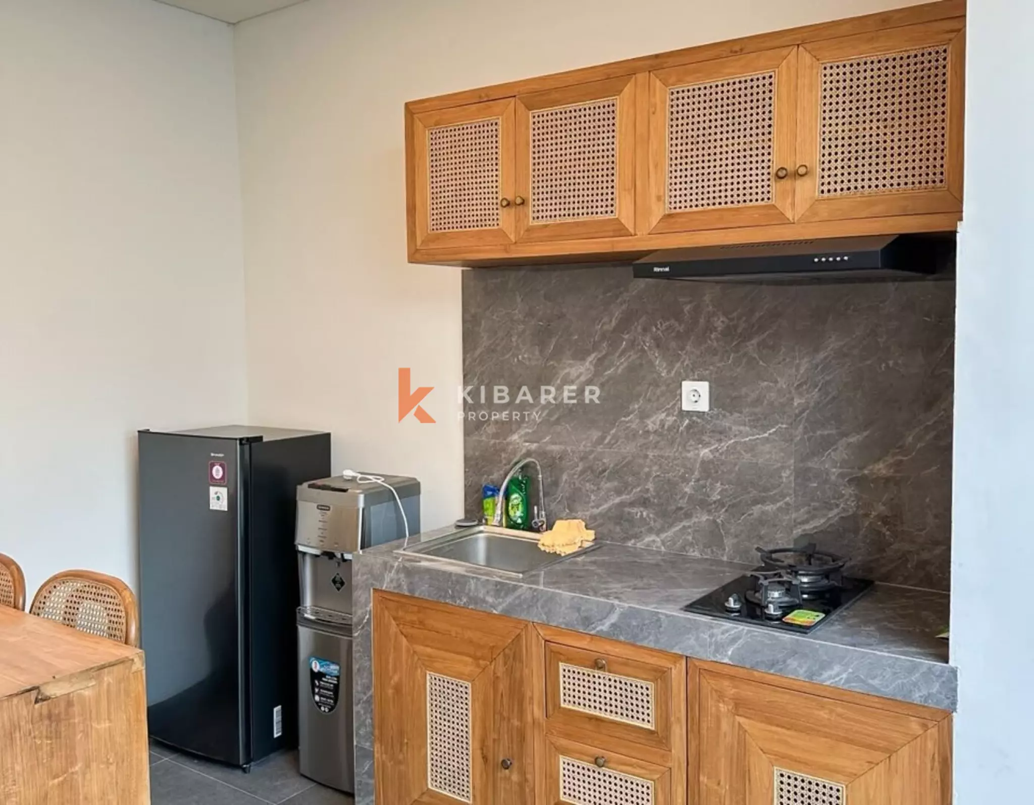 Bright and Spacious Two-Bedroom Villa in Sanur — image 5