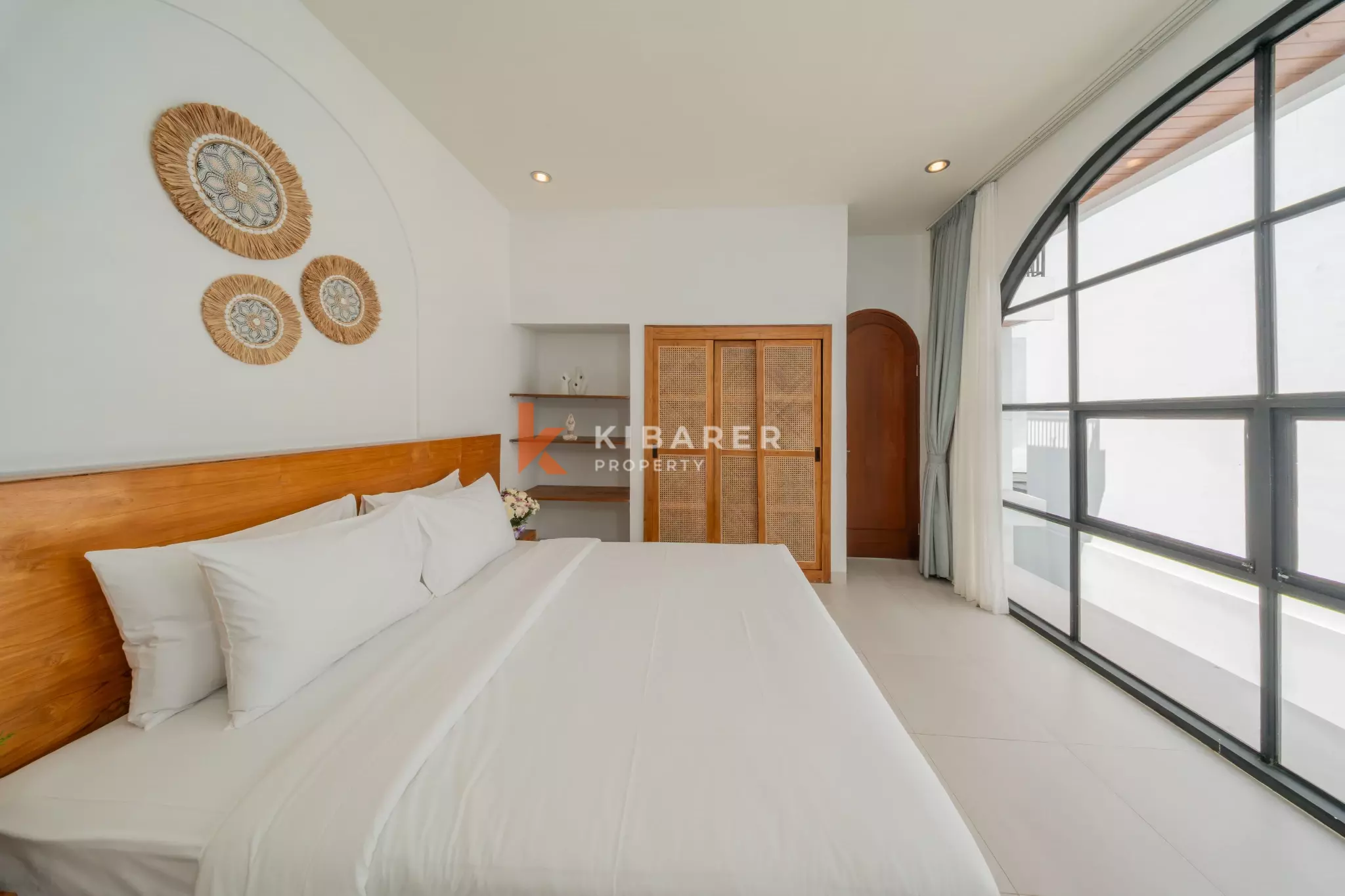 Modern Three-Bedroom Villa with Private Pool and Contemporary Architectural Design in Balangan — image 17
