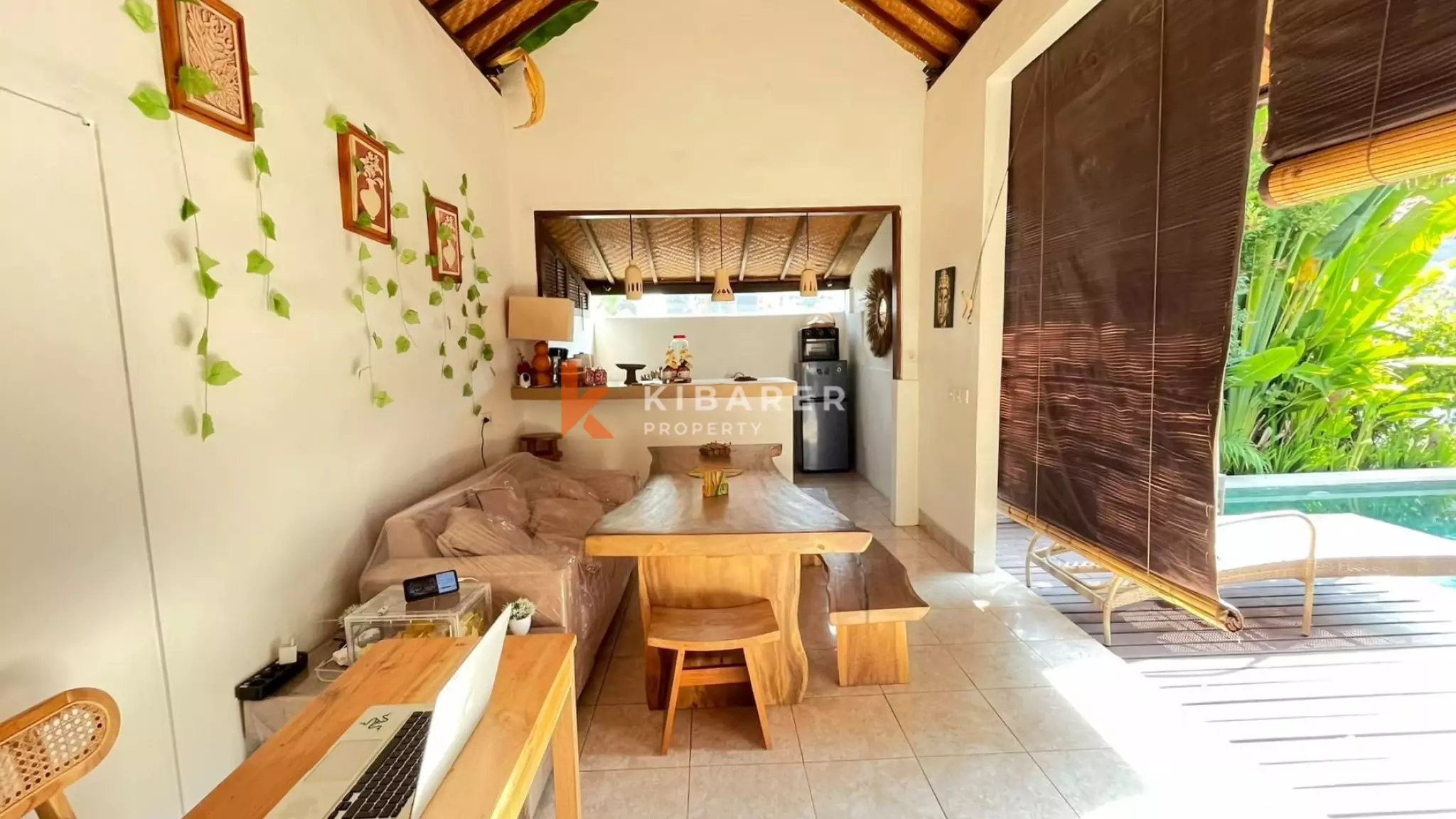 Three-Bedroom Villa with Open Concept and Private Pool in Babakan — image 6