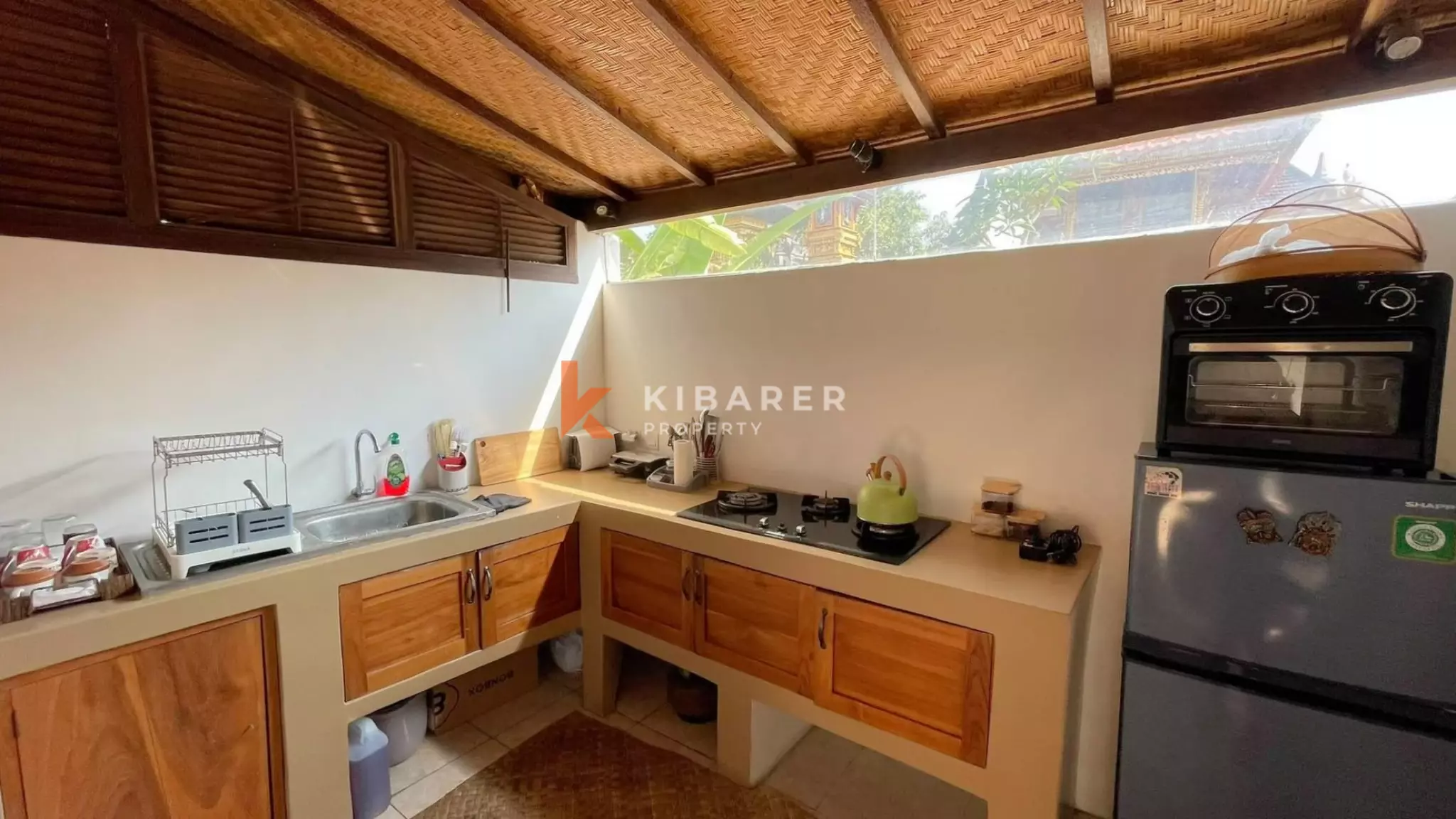 Three-Bedroom Villa with Open Concept and Private Pool in Babakan — image 9