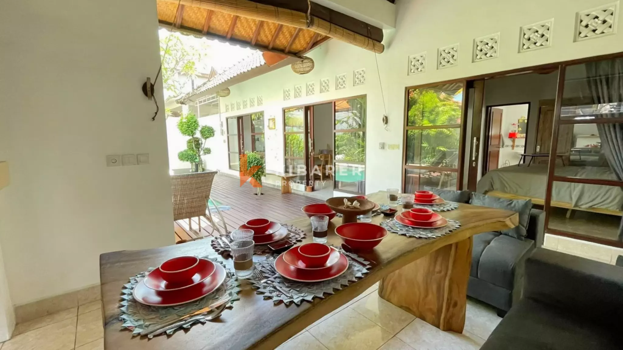 Three Bedroom Open Living Villa with Private Pool in Babakan — image 3