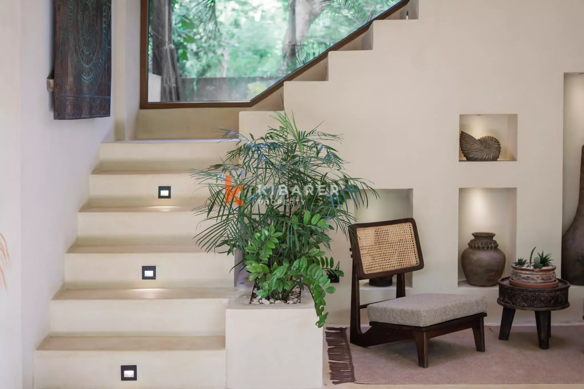 Bohemian-Chic Style Villa with Three Bedrooms and Sea View in Uluwatu — image 13