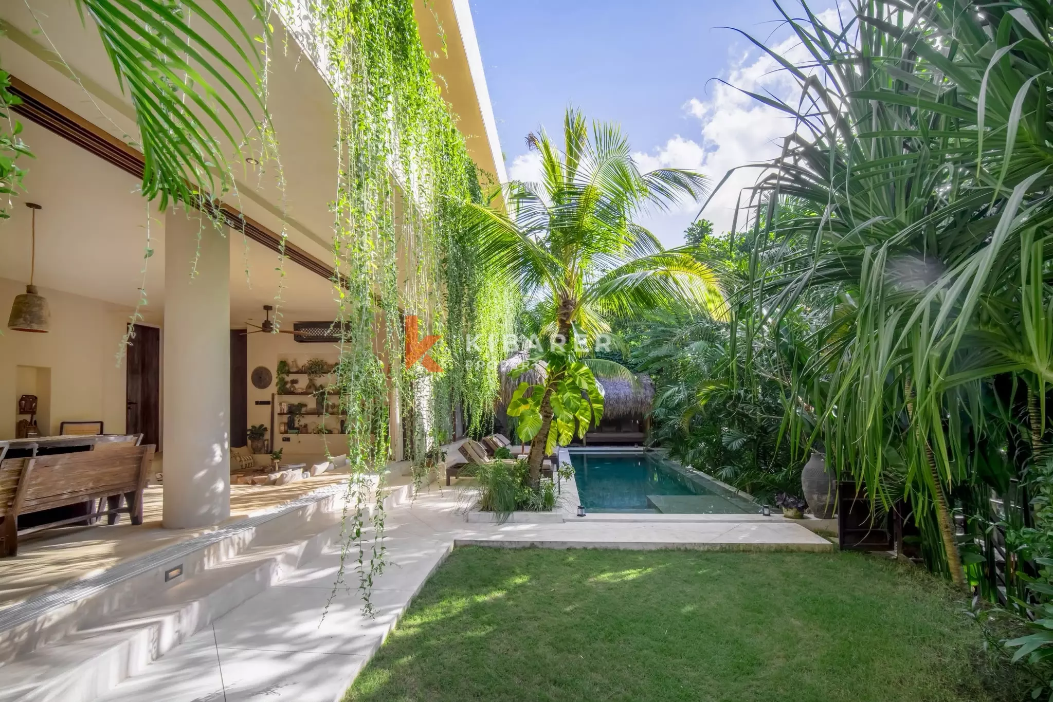 Bohemian-Chic Style Villa with Three Bedrooms and Sea View in Uluwatu — image 1