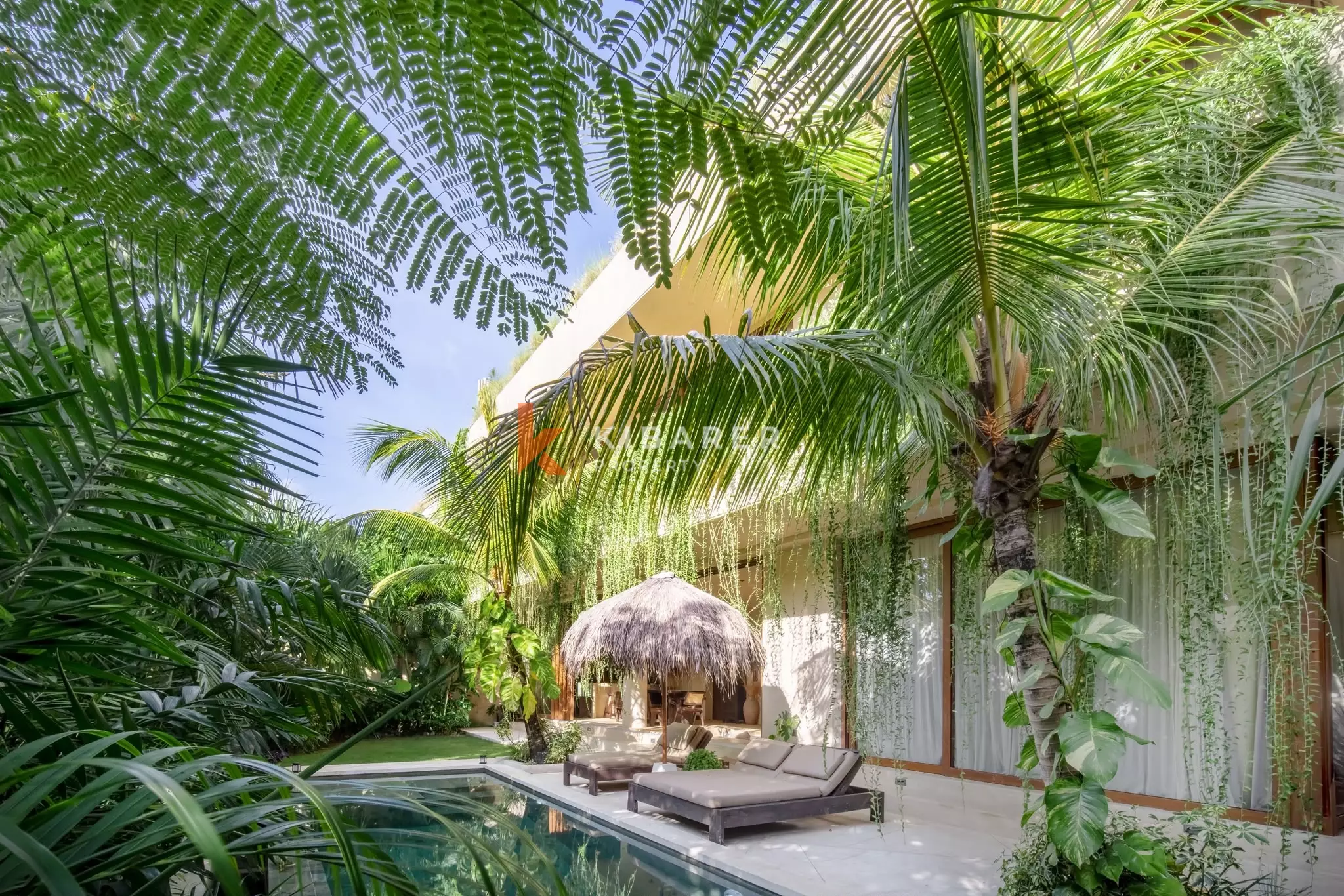 Bohemian-Chic Style Villa with Three Bedrooms and Sea View in Uluwatu — image 10