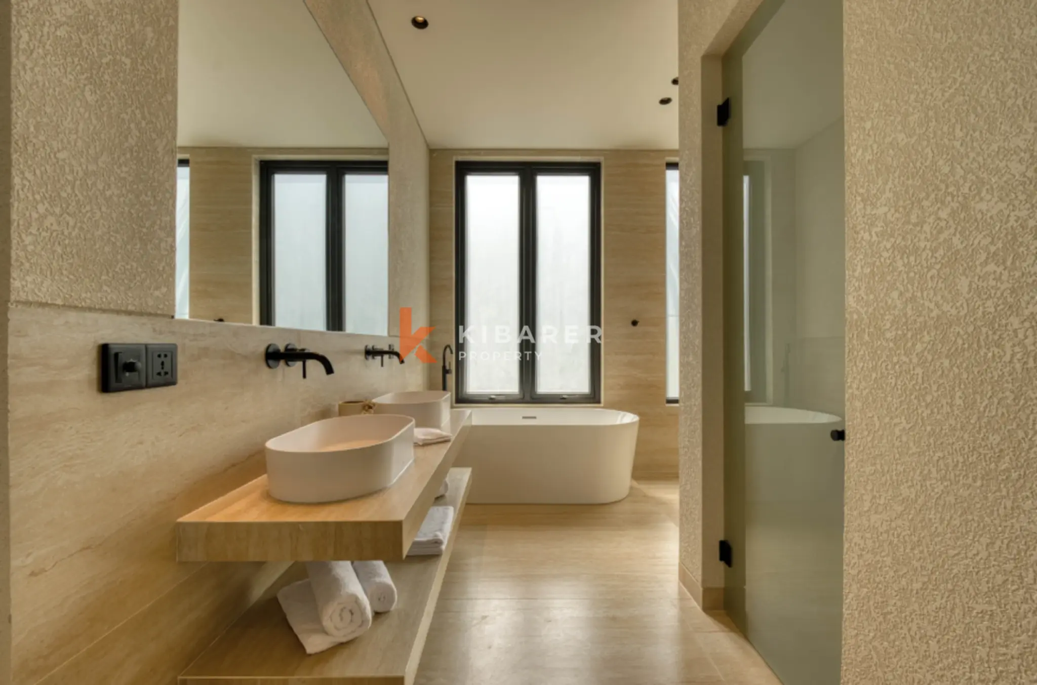 Timeless Elegance – Four-Bedroom Villa with Two Master Suites in Umalas — image 18