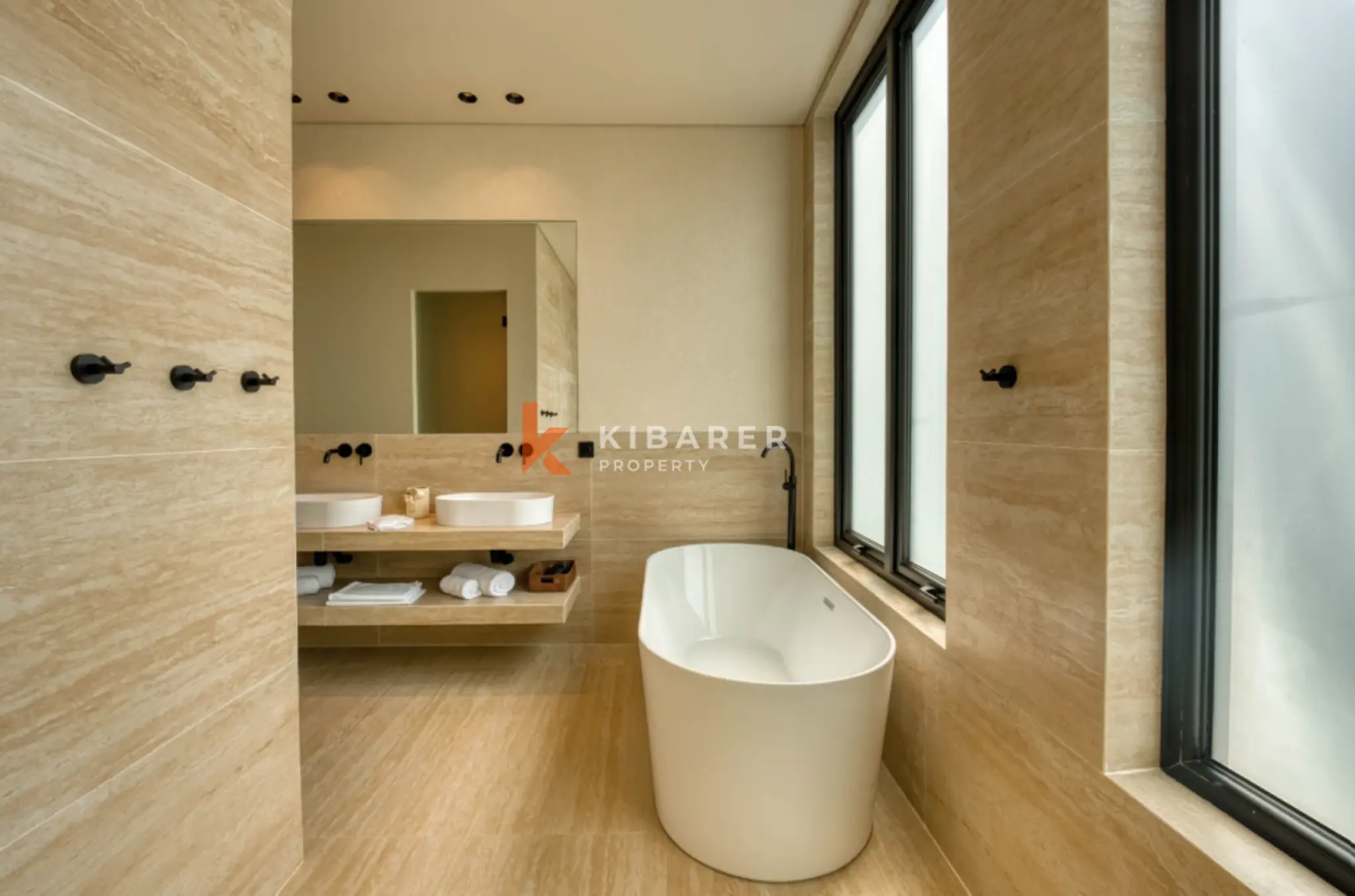 Timeless Elegance – Four-Bedroom Villa with Two Master Suites in Umalas — image 19