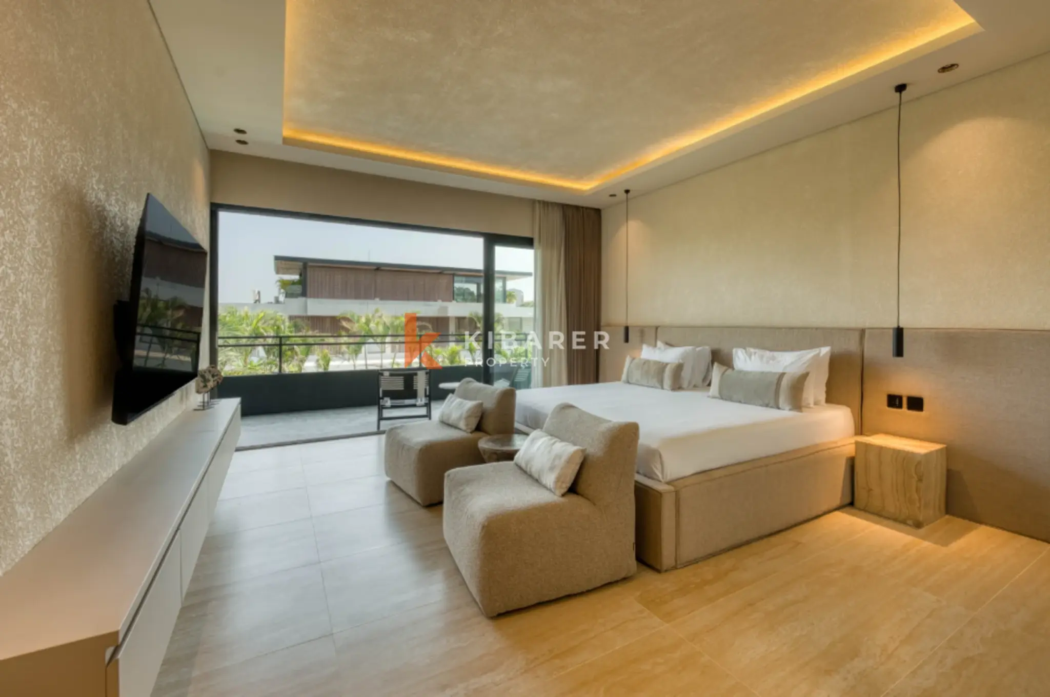 Exclusive Four Bedroom Villa with Private Pool in Secure Umalas Location — image 11
