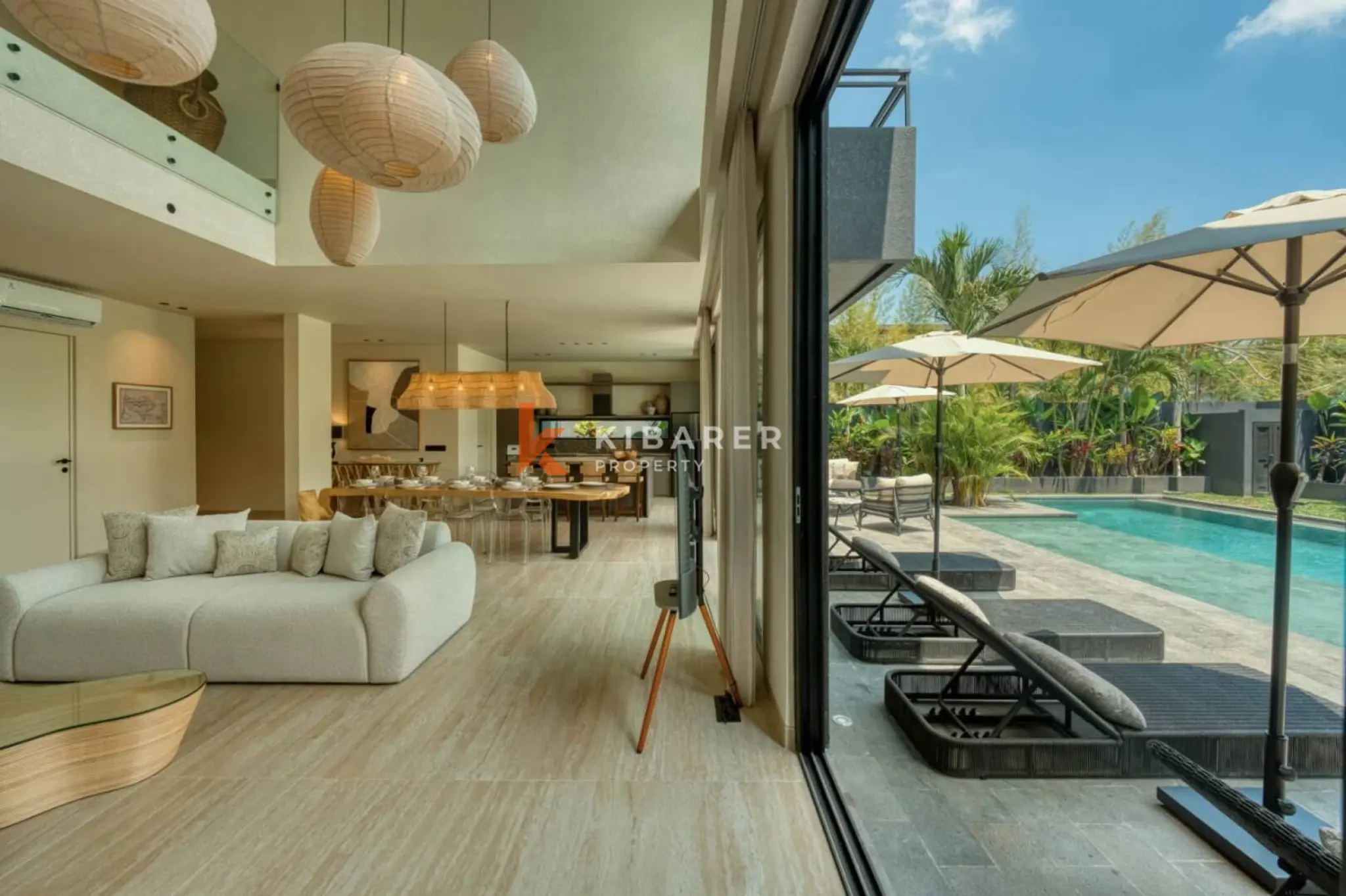 Exclusive Four Bedroom Villa with Private Pool in Secure Umalas Location — image 2