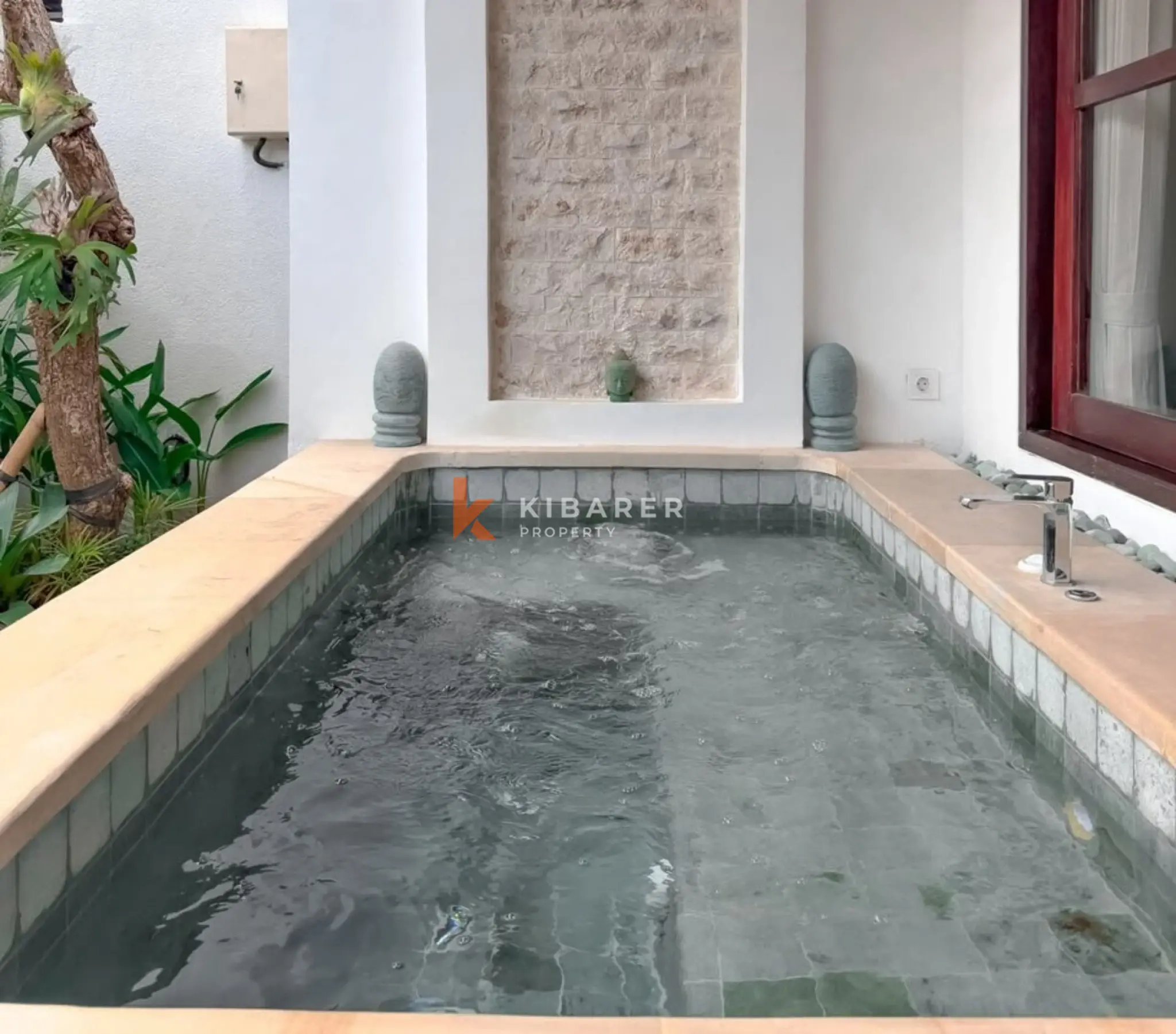 Tropical Serenity - Modern Two-Bedroom Villa in Seseh — image 2