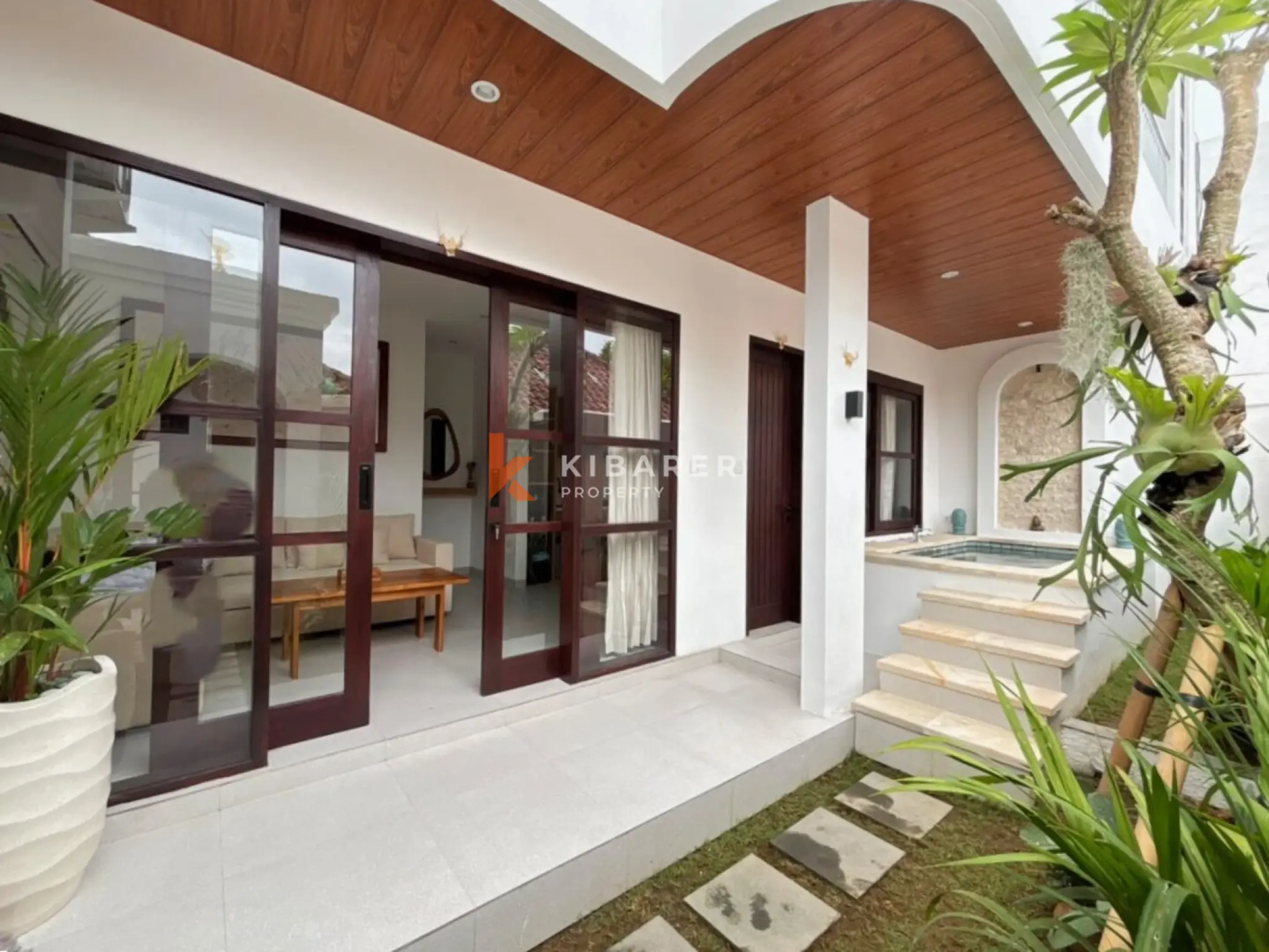 Two-Bedroom Beachfront Villa for Living or Investment in Seseh — image 1