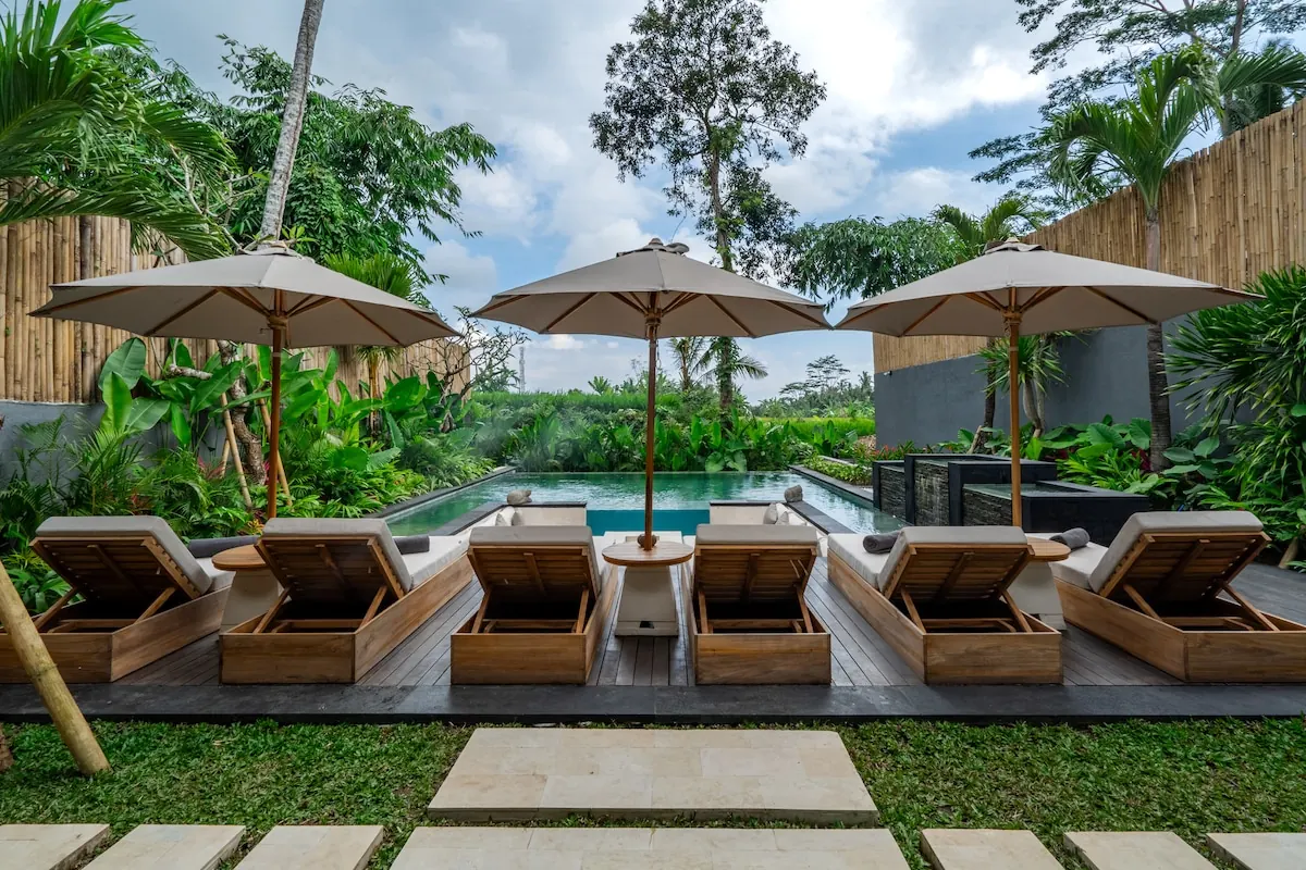 9 BR Tropical-Modern Pool Estate Ubud — 9BR Estate Rental in Ubud — image 1