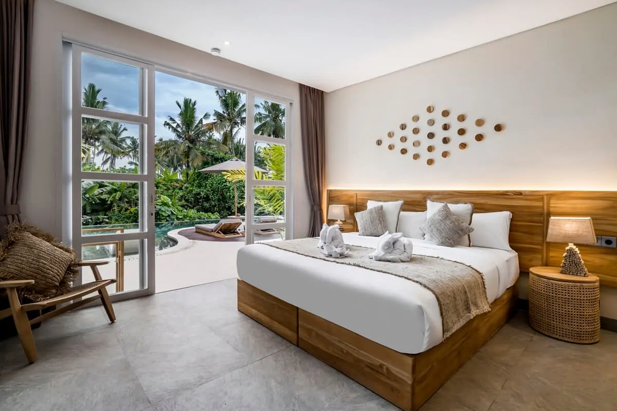 3 BR White Tropical Garden Villa Ubud — 3BR Villa Rental in Ubud — image 1