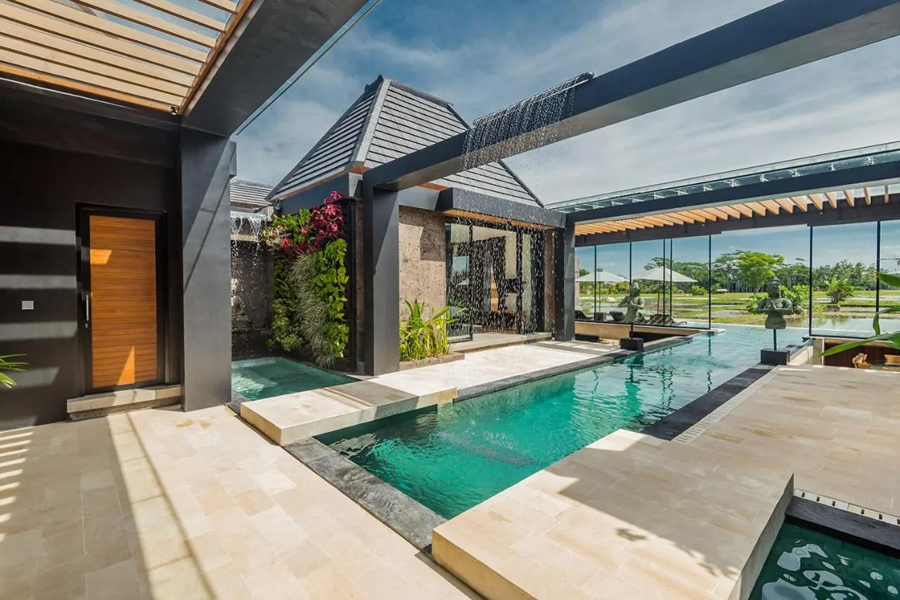 4 BR Glass Rice-Field Villa Ubud — 4BR Villa Rental in Ubud — image 12