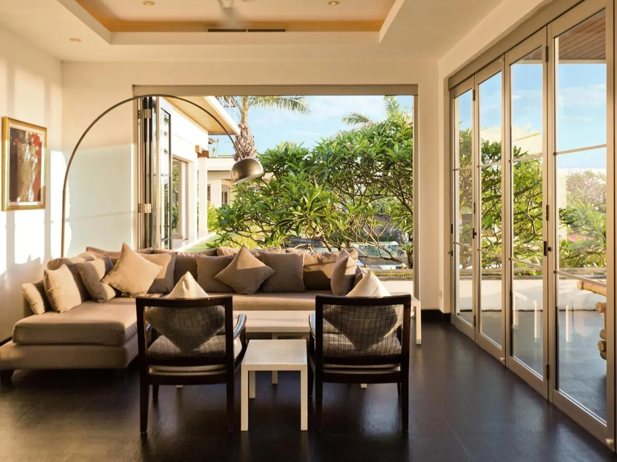 6 BR Ocean-View Garden Villa Sanur — 6BR Villa Rental in Sanur — image 5