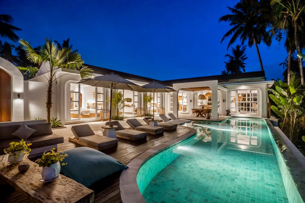 3 BR White Tropical Garden Villa Ubud — 3BR Villa Rental in Ubud