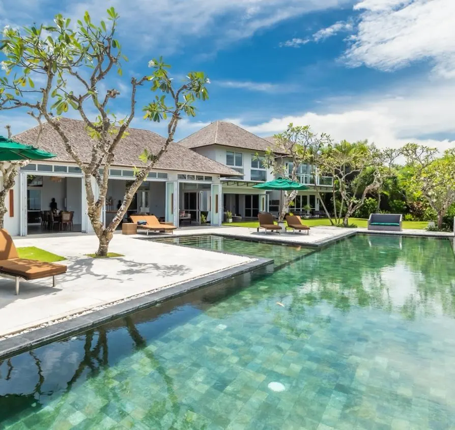 4 BR Infinity-Pool Sunset-View Retreat Uluwatu — 4BR Villa Rental in Uluwatu — image 3