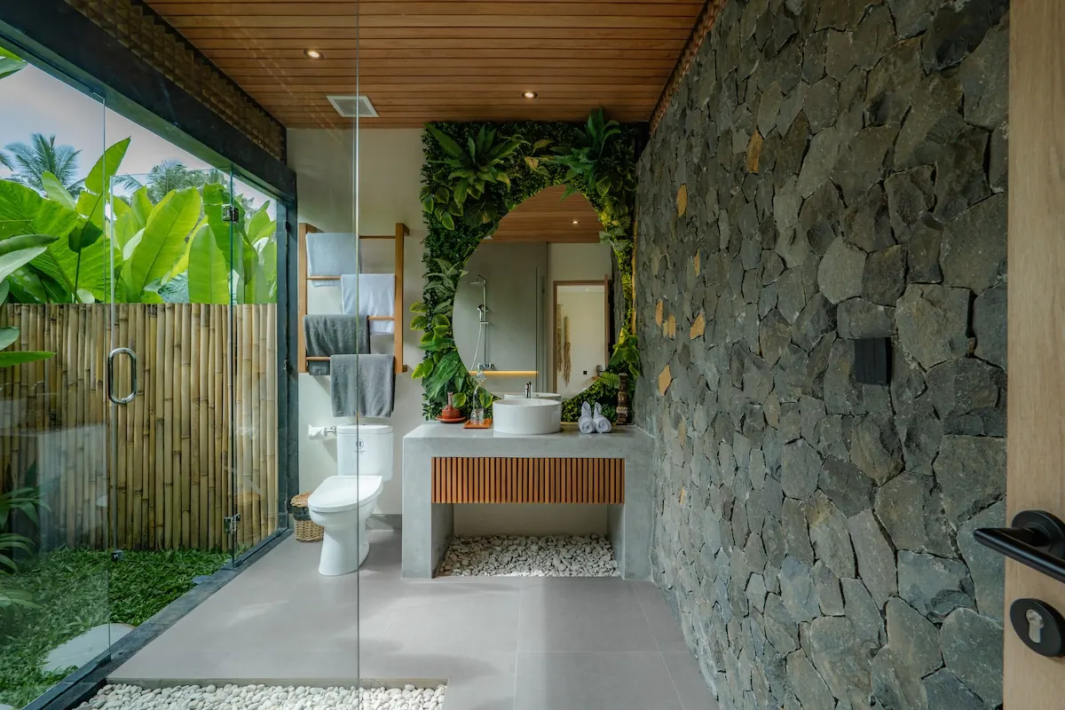 5 BR Tropical-Modern Glass Villa Ubud — 5BR Villa Rental in Ubud — image 10