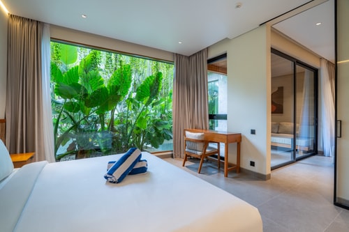 Deluxe 1BR Suite with Pool Access in Ubud Center in Ubud, Bali — image 18