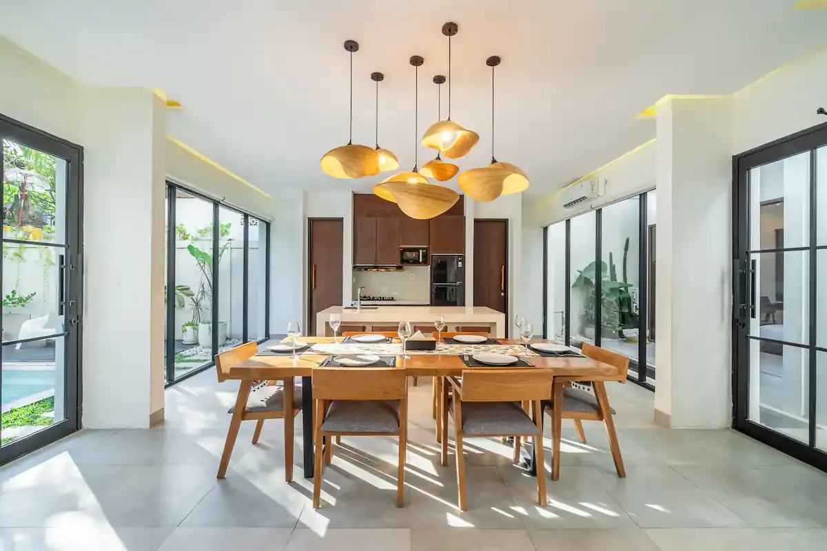 3 BR Walk-to-Beach Tropical-Modern Villa Canggu — 3BR Villa Rental in Canggu — image 14