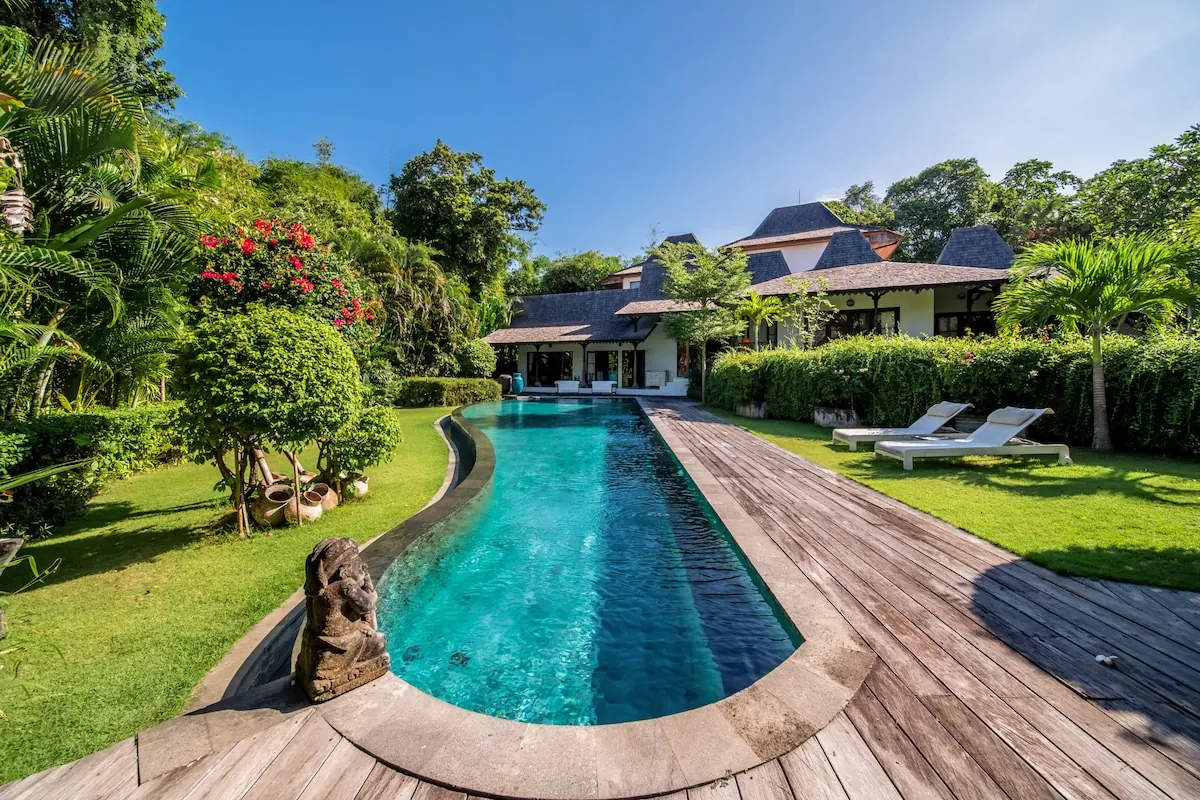 6 BR Pool Garden Residence Canggu — 6BR Residence Rental in Canggu — image 4