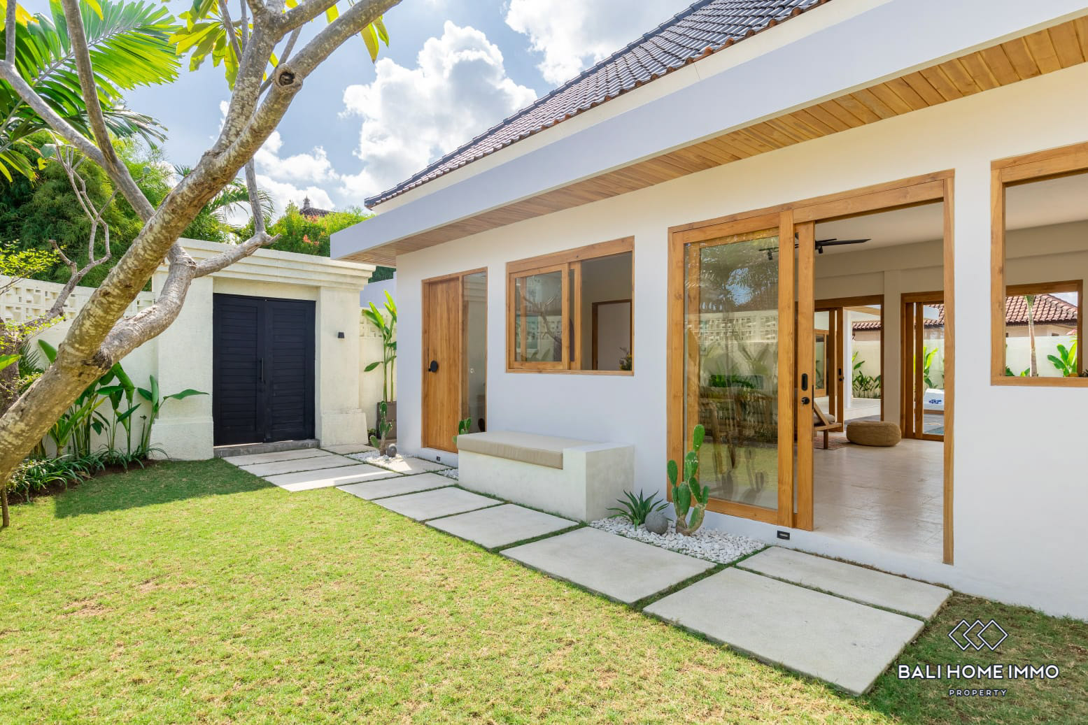 3 Bedroom Family Villa For Rent in Canggu Batu Bolong — image 14