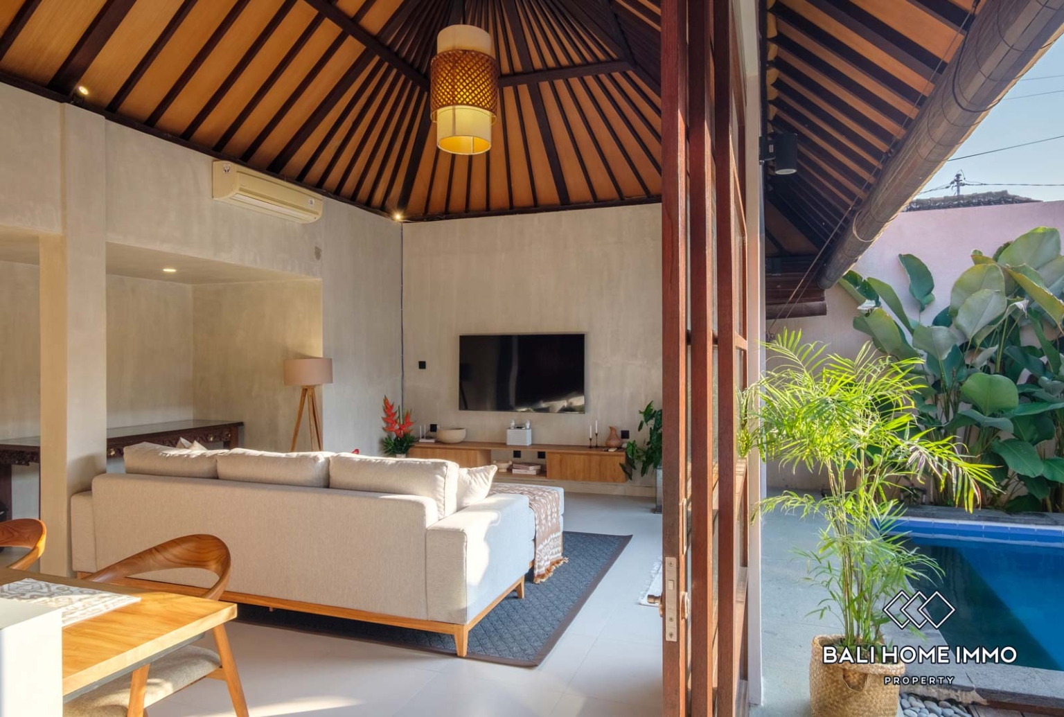 3 Bedroom Family Villa for Rent in Canggu Residential Side — image 2