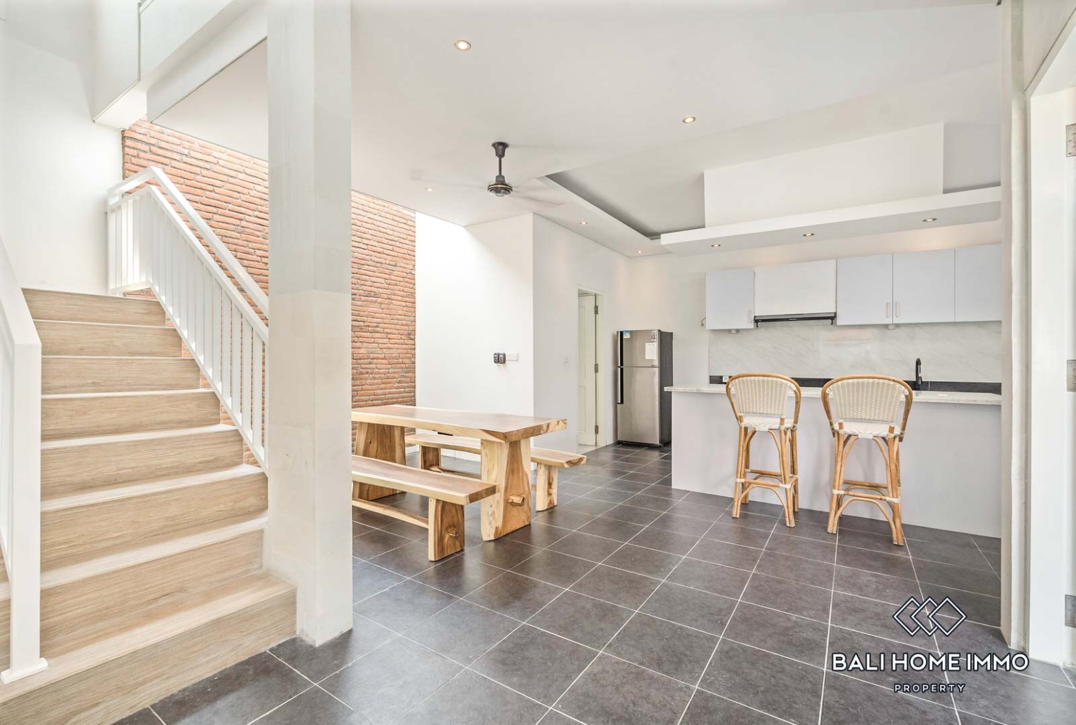 3 Bedroom Family Villa for Rent in Seminyak Beachside — image 3