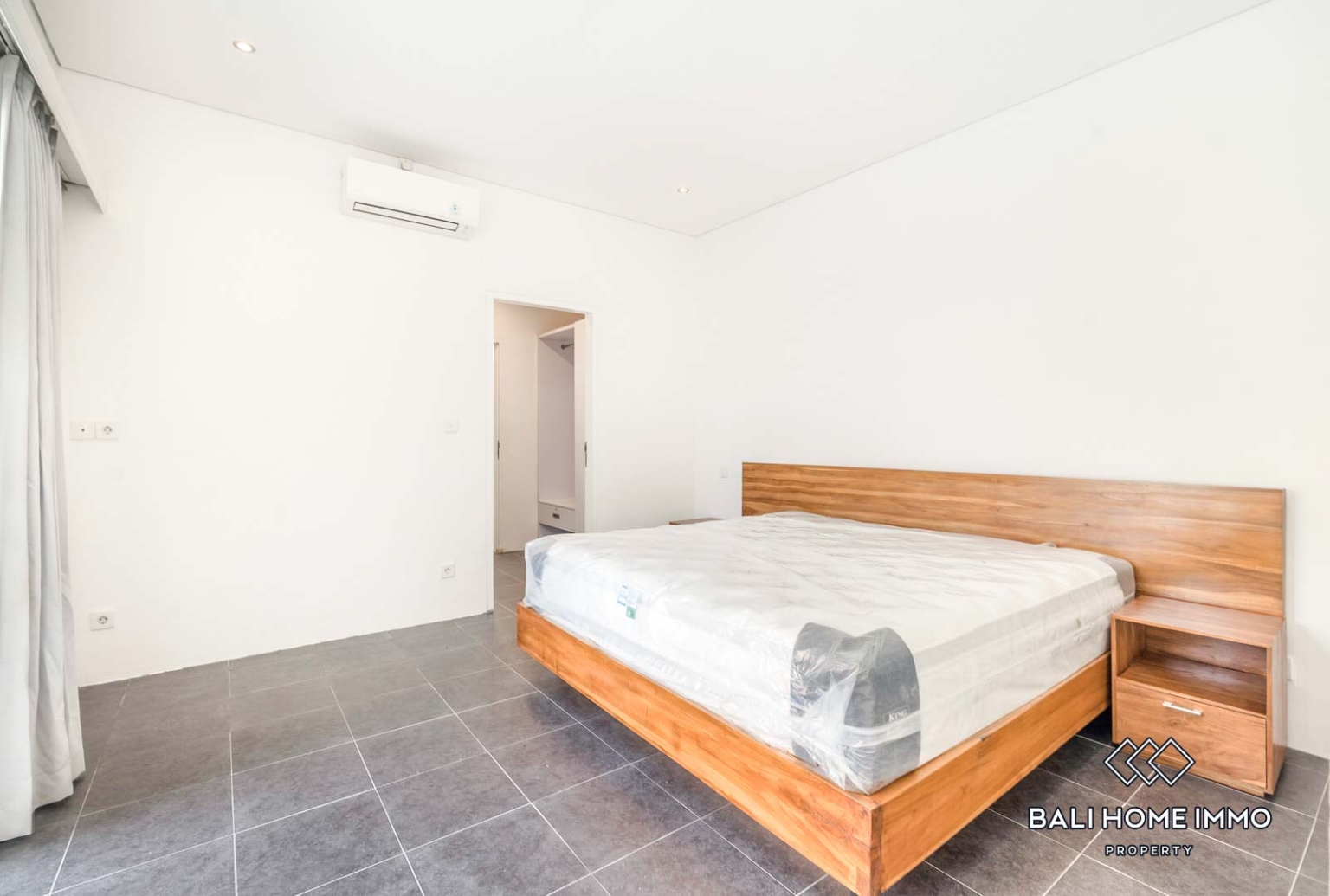 3 Bedroom Family Villa for Rent in Seminyak Beachside — image 14
