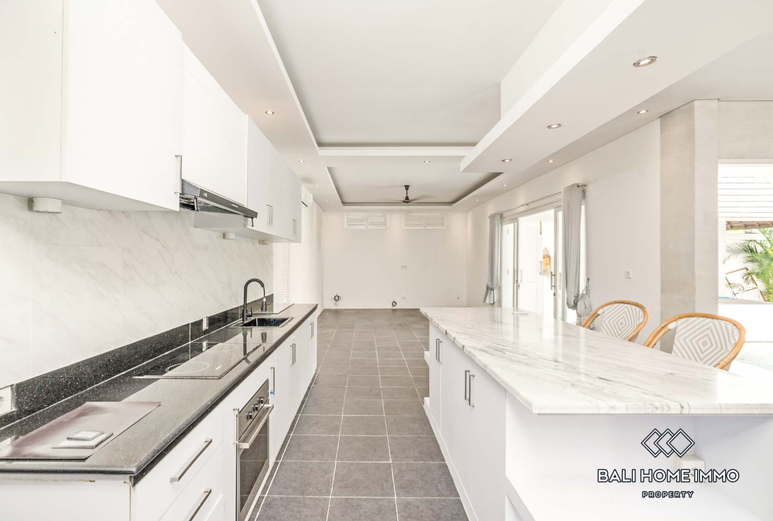 3 Bedroom Family Villa for Rent in Seminyak Beachside — image 6
