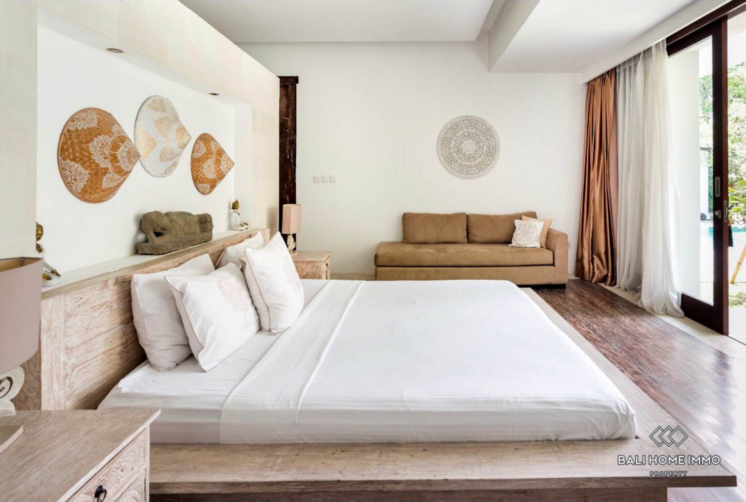 3 bedroom family villa with garden for rent in berawa — image 15