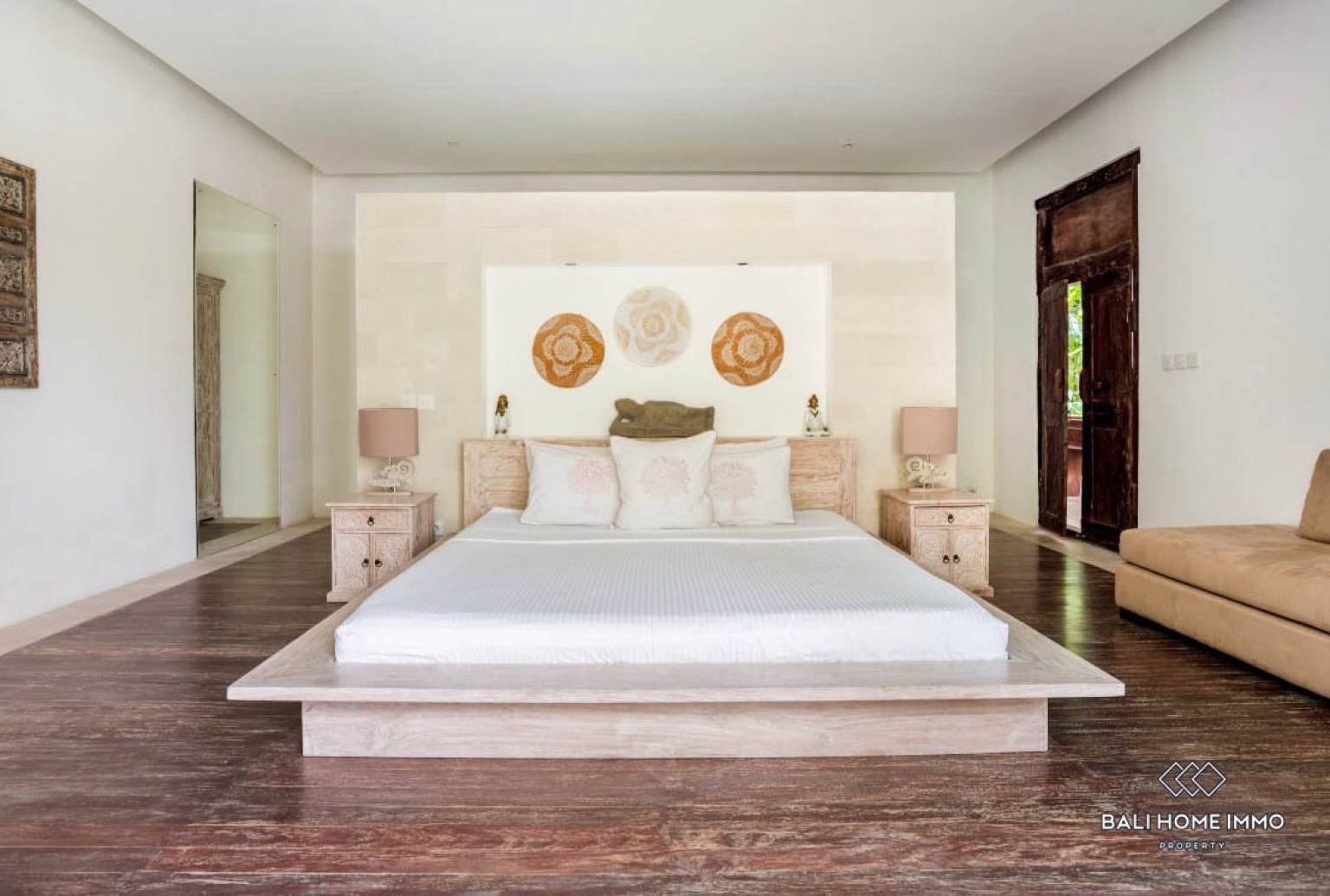 3 bedroom family villa with garden for rent in berawa — image 14