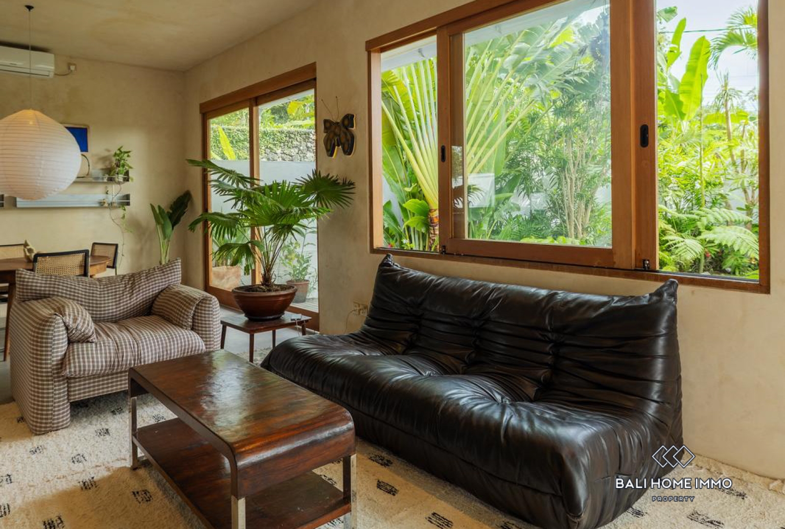 3 bedroom Family Villa with garden for rent in Padang Linjong Canggu — image 2