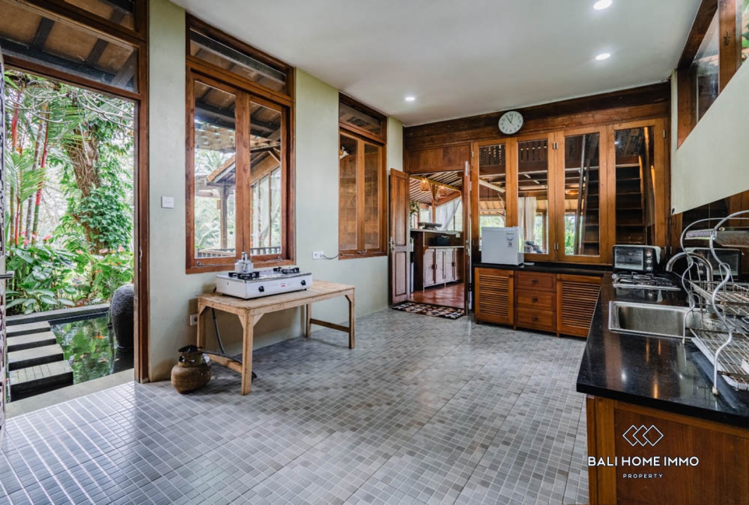 3 Bedroom Ricefield View Villa for Rent in Ubud — image 8