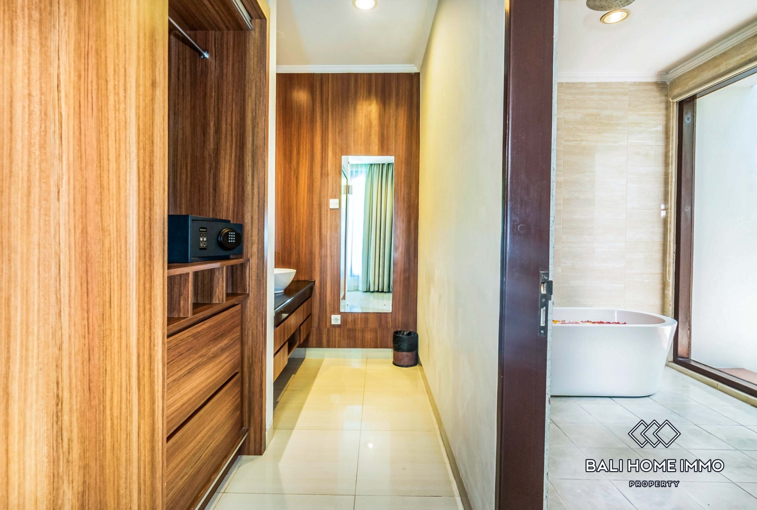 3 Bedroom Villa for Rent in Canggu Batu Bolong — image 12