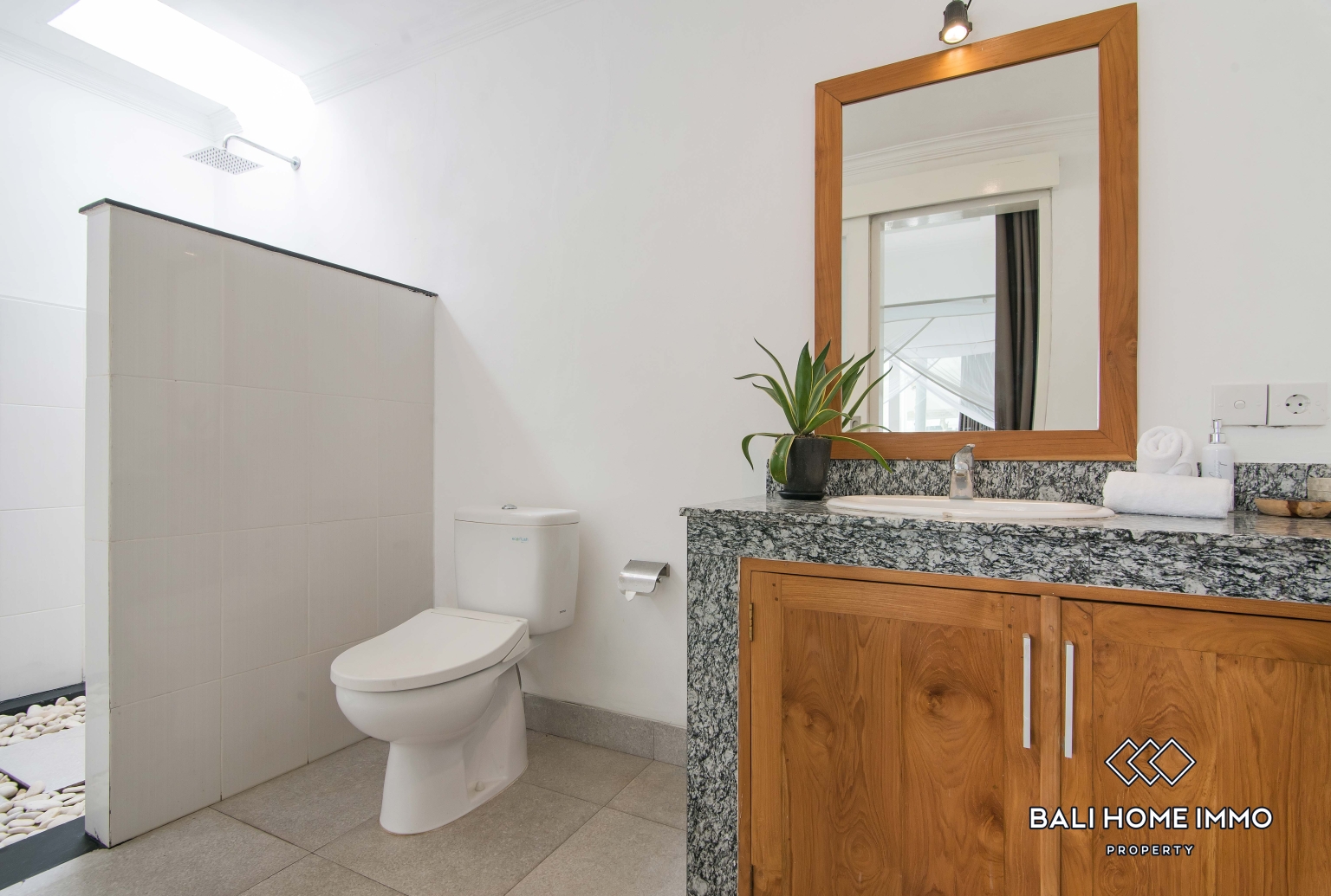 3 Bedroom Villa for Rent in Canggu Berawa Beachside — image 14