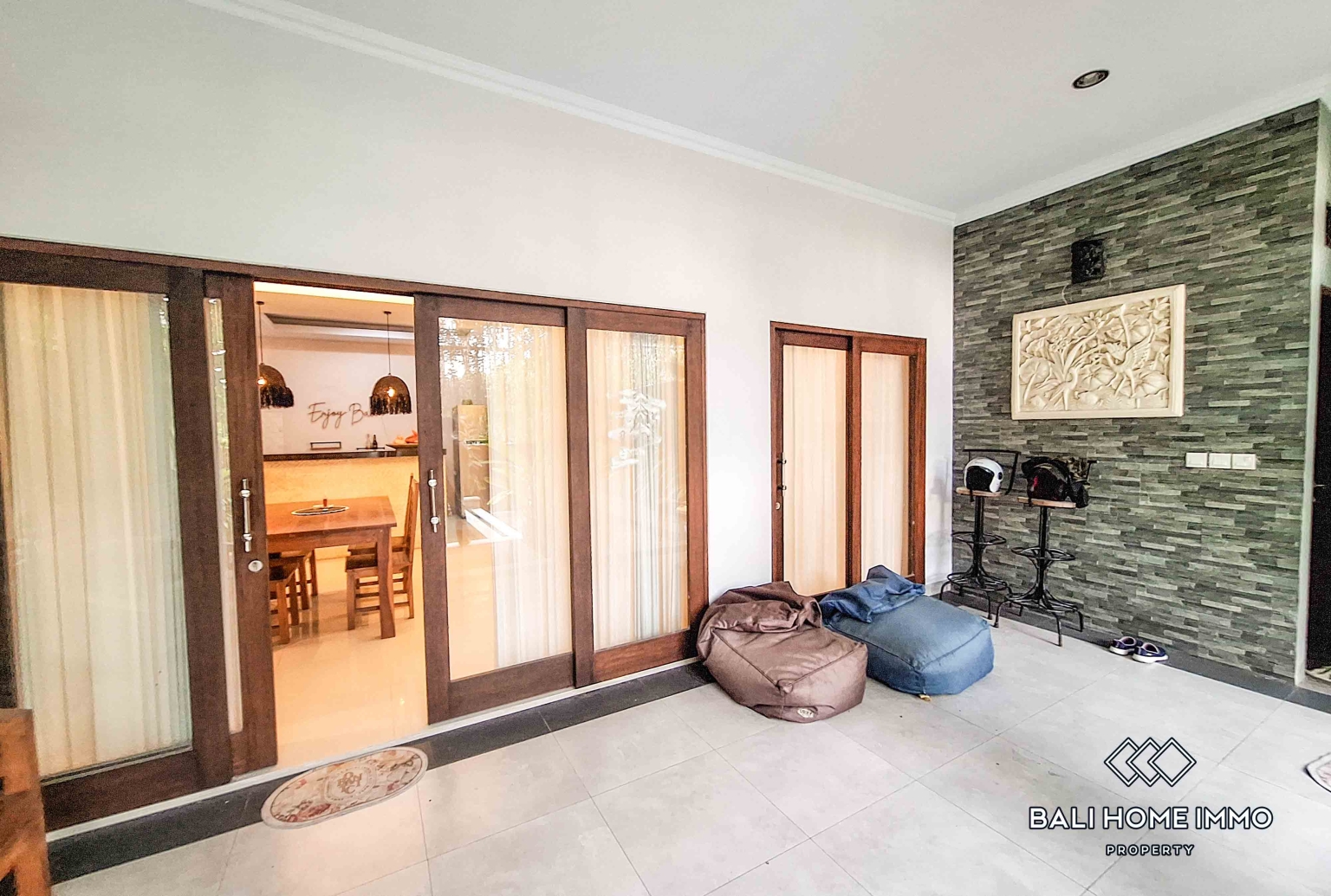 3 Bedroom Villa for Rent in Canggu Residential Side — image 1
