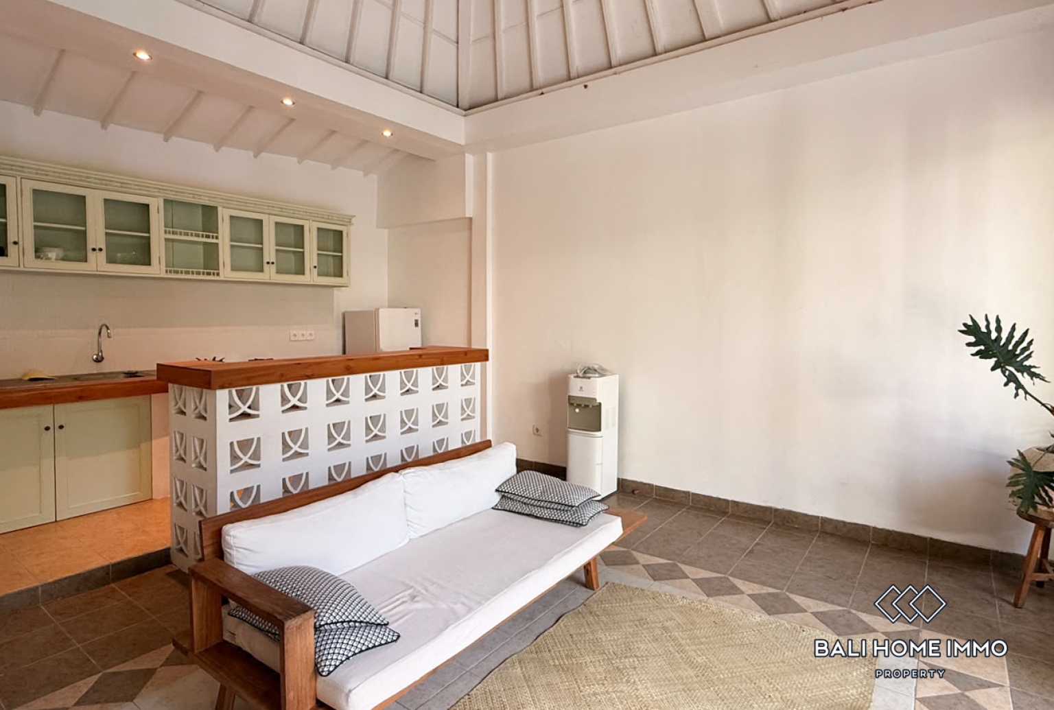 3 Bedroom Villa for Rent in Kerobokan — image 1