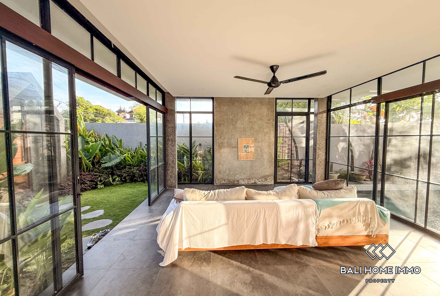 3 Bedroom Villa For Rent in Pererenan Northside — image 1