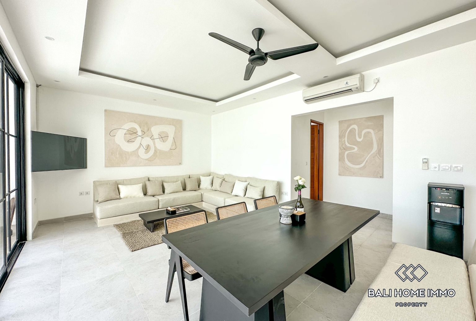 3 Bedroom Villa for Rent in Seseh Beachside — image 4
