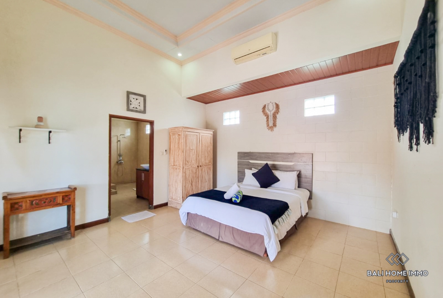 3 Bedroom Villa for Yearly Rental in Bali Canggu Berawa — image 10