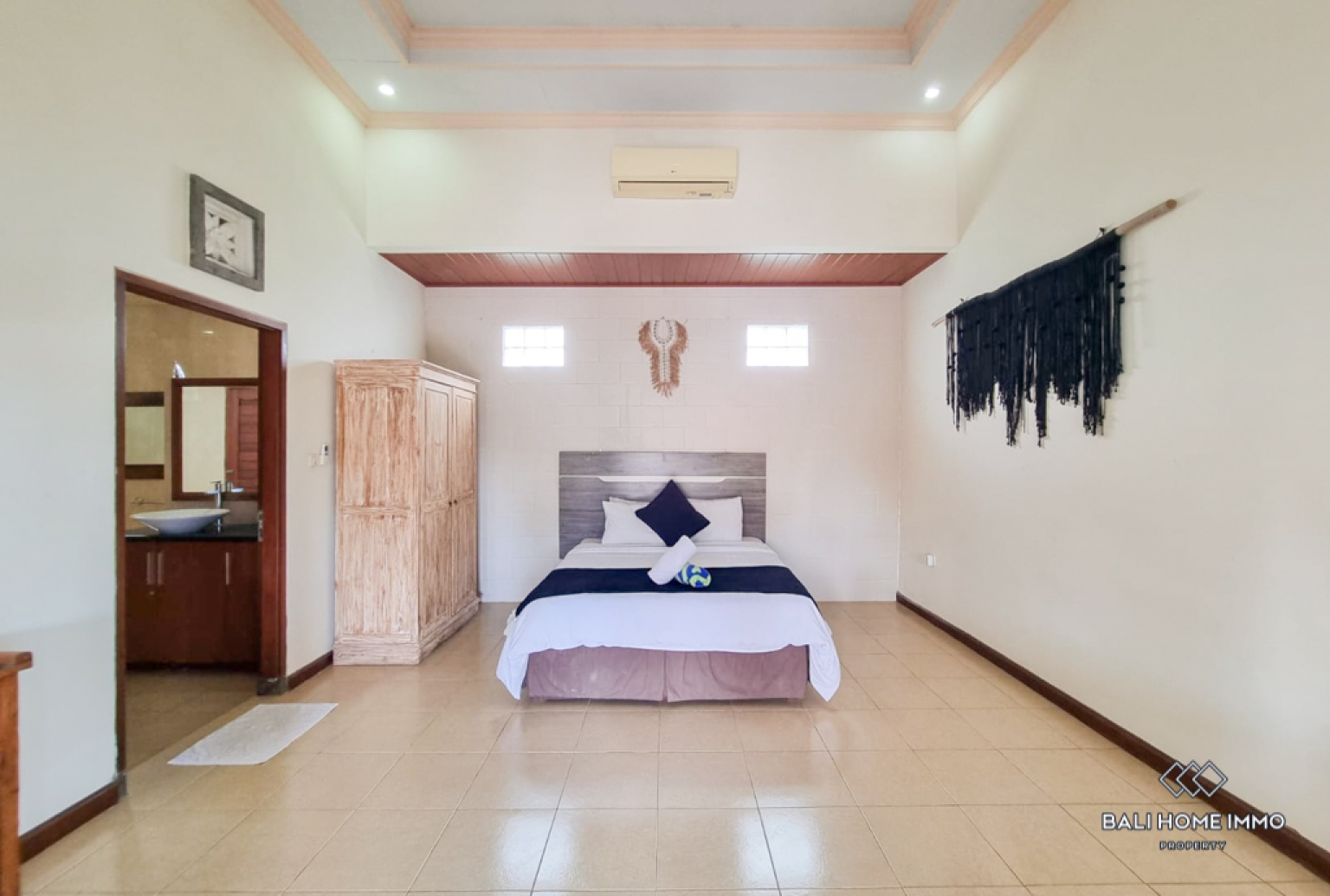 3 Bedroom Villa for Yearly Rental in Bali Canggu Berawa — image 9