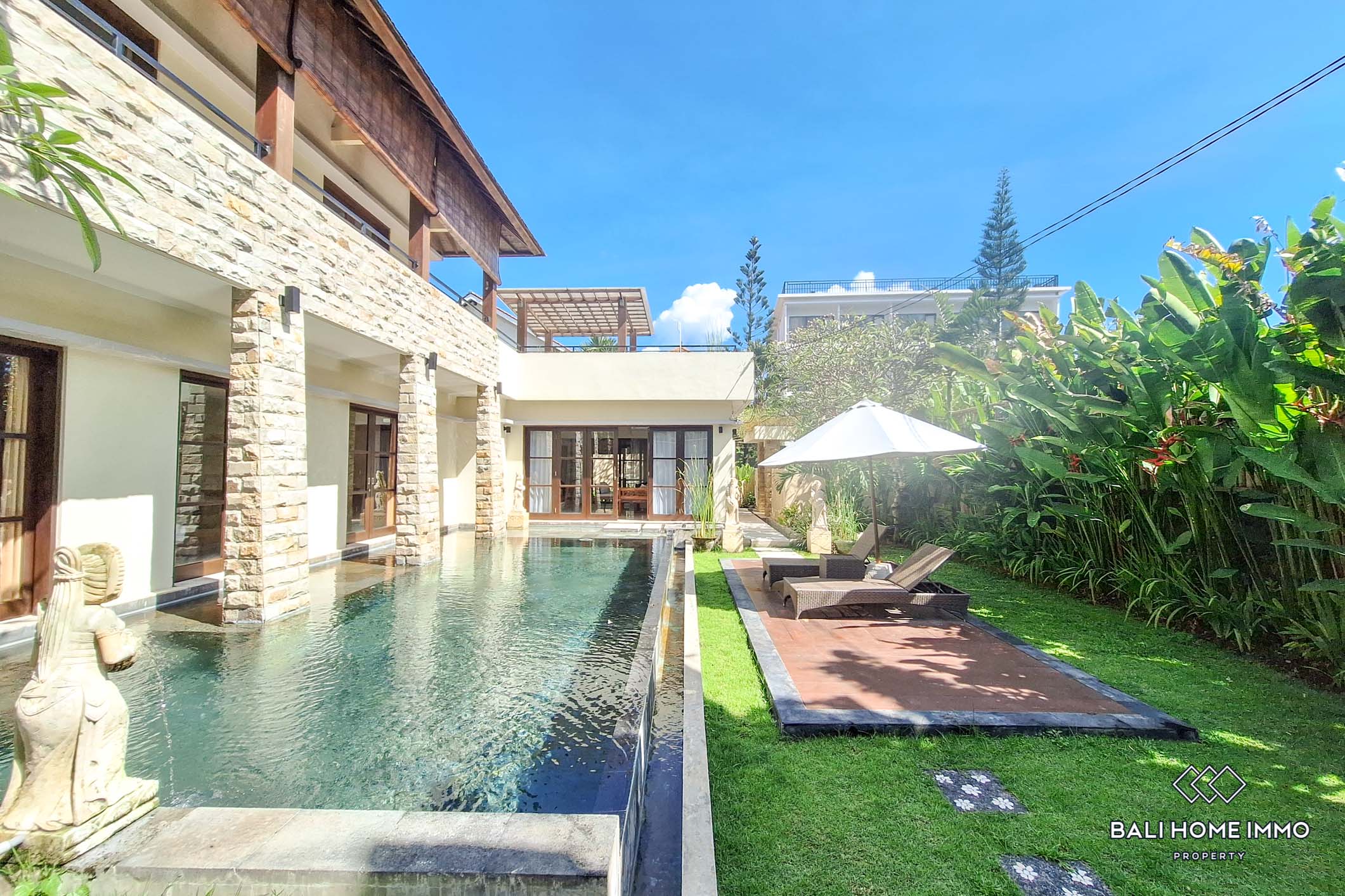 3 Bedroom Villa with garden for Rent near Nelayan Beach Canggu — image 1