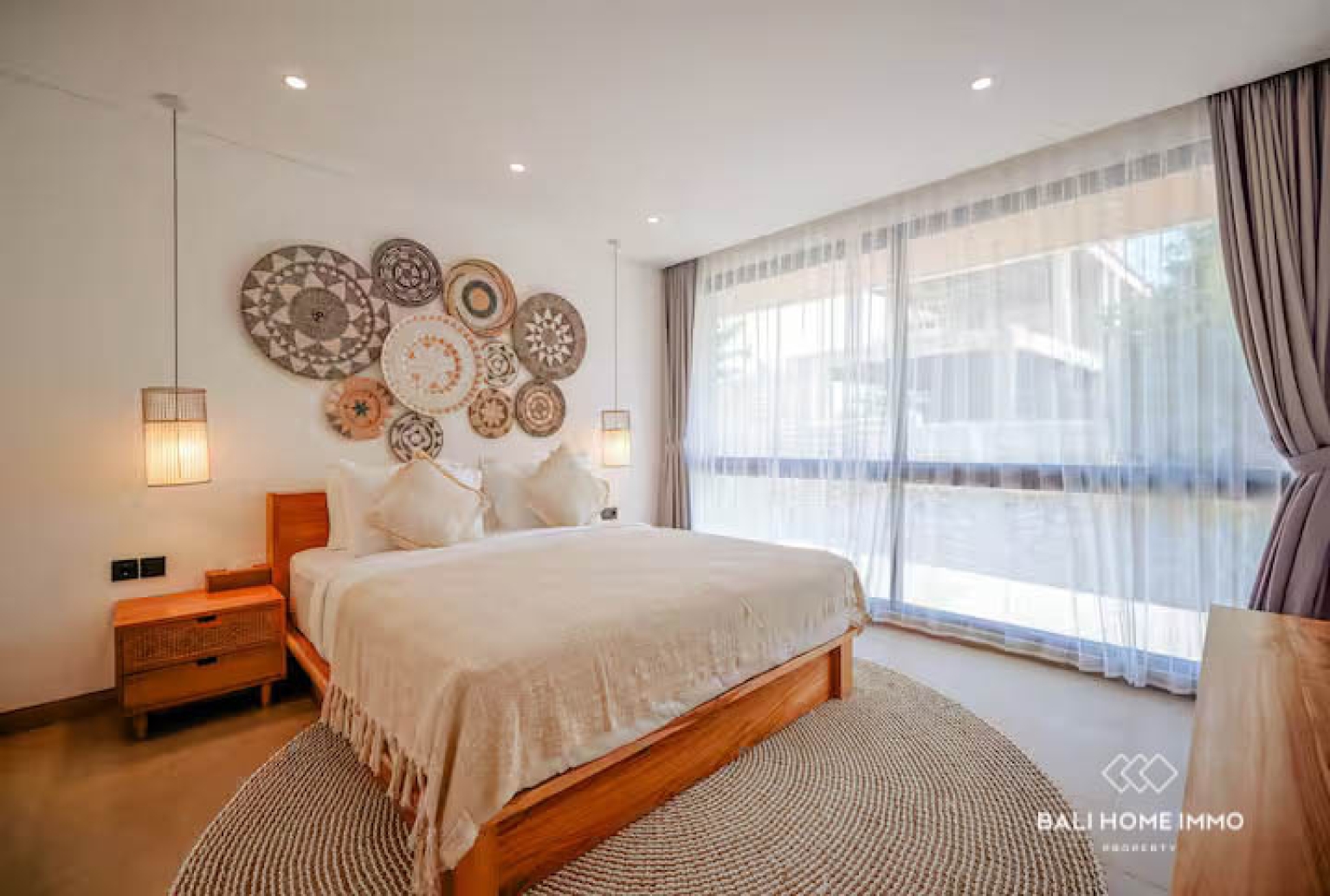 3-Bedroom Villa with Private Pool & Gym for Yearly Rental near Tanah Lot — image 7