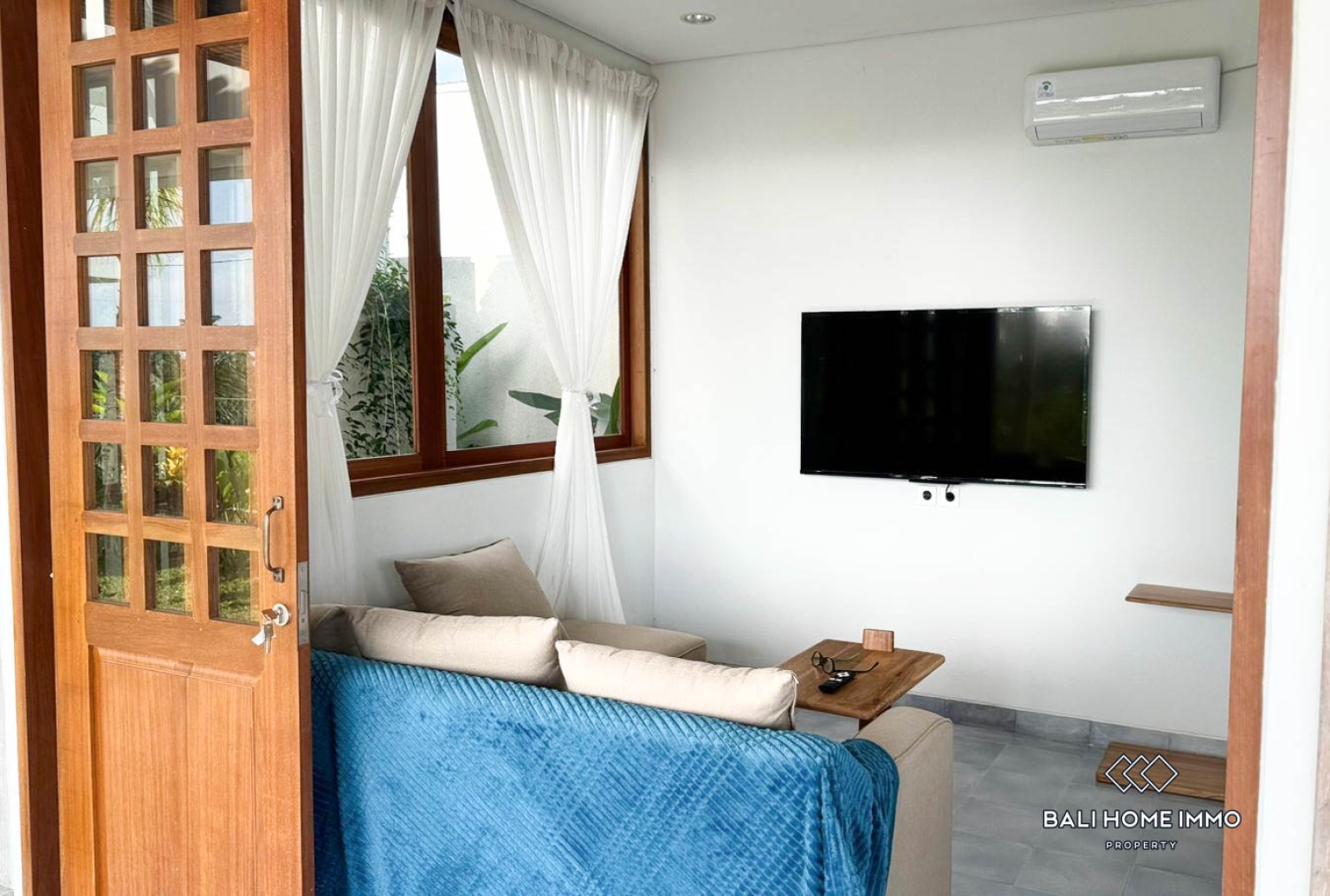 3 Bedroom Villa with Rice Field Views For Rent in Ubud — image 4