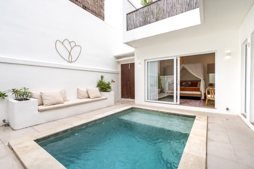 Canggu 1-Bedroom Roof Villa | Swimming Pool, Near Berawa Beach - Canggu, Bali — image 12