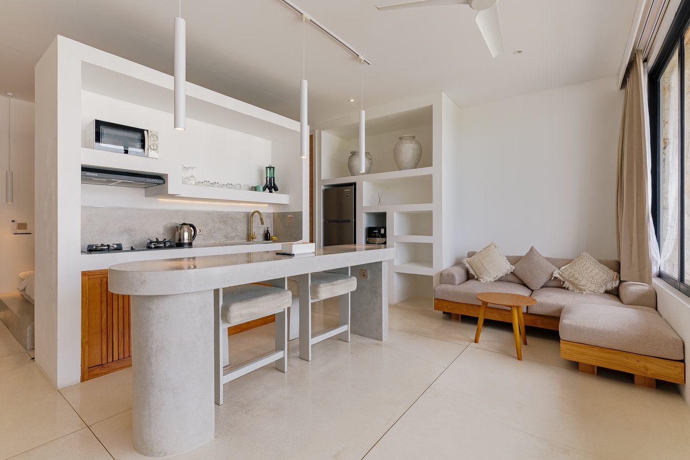 Sore 17 - 1 Bedroom Apartment with Pool, Pererenan in Canggu, Bali — image 5