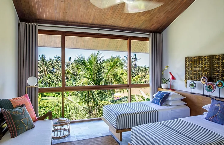 Modern Oasis: 3BR Villa in Gianyar with Rice Field Views, Beach Access & Private Gym — image 9