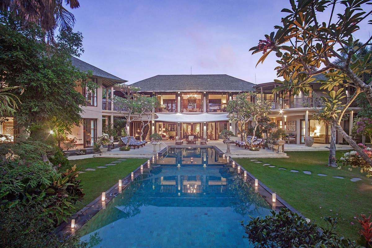 Villa 379 in batubelig — image 1
